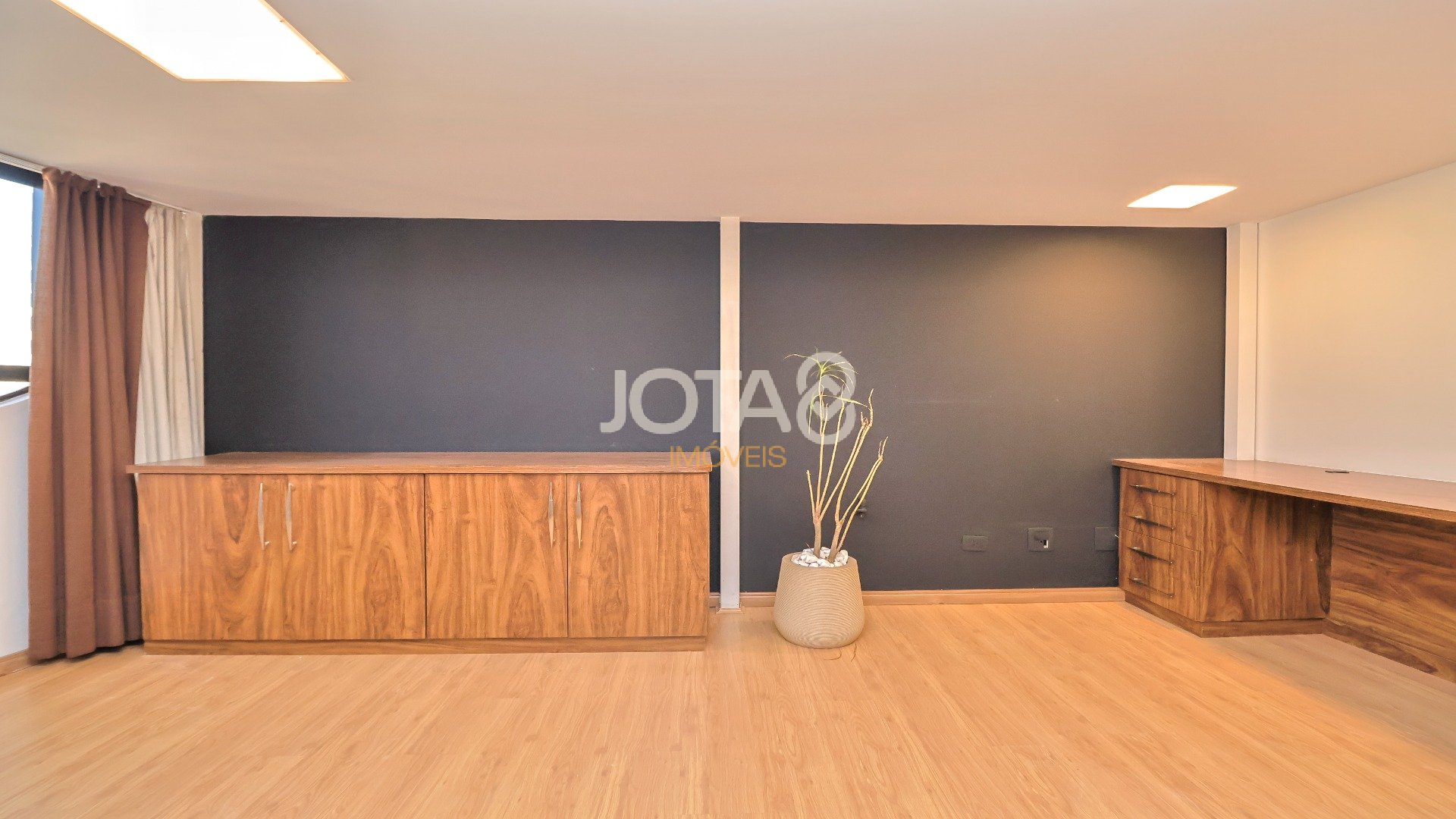 ENCANTE-SE COM ESTE LOFT DUPLEX NO CORAÇÃO DO BIGORRILHO!