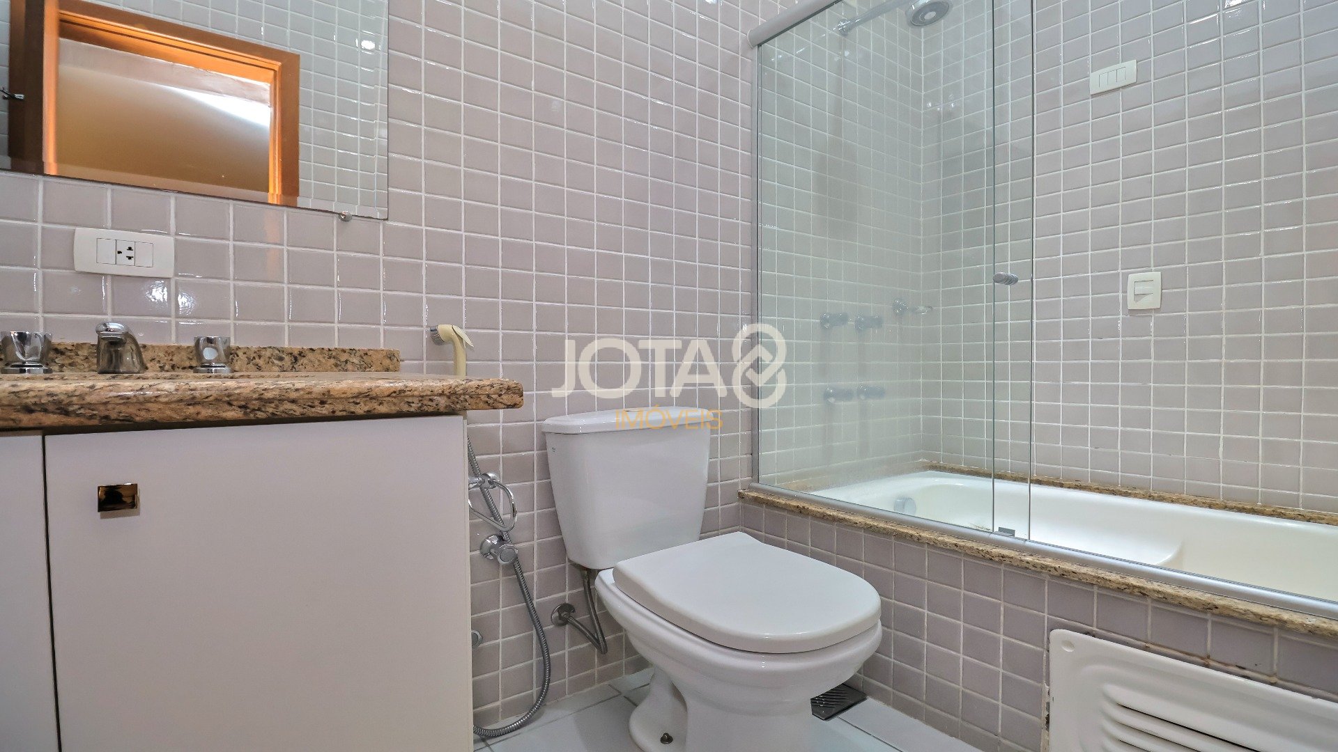 ENCANTE-SE COM ESTE LOFT DUPLEX NO CORAÇÃO DO BIGORRILHO!