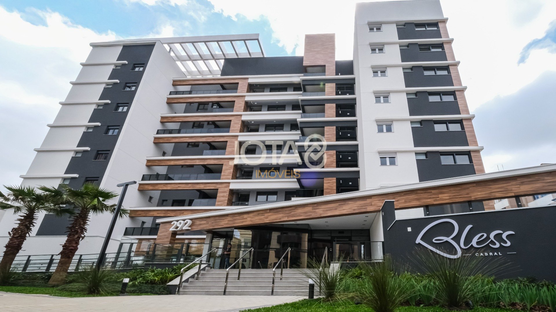Foto de destaque Apartamento 2 quartos no cabral - pronto para morar com sacada gourmet