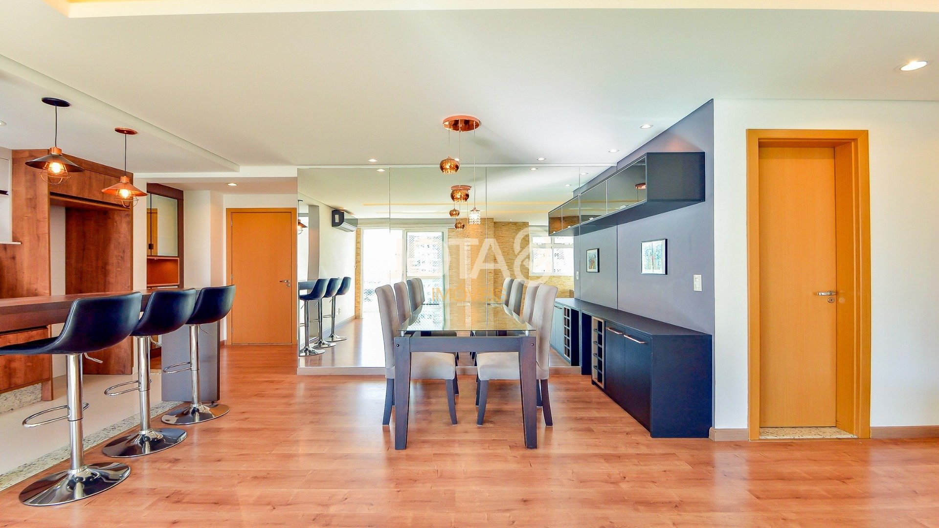 APARTAMENTO COM 2 QUARTOS EM CONDOMÍNIO CLUBE NO ECOVILLE!