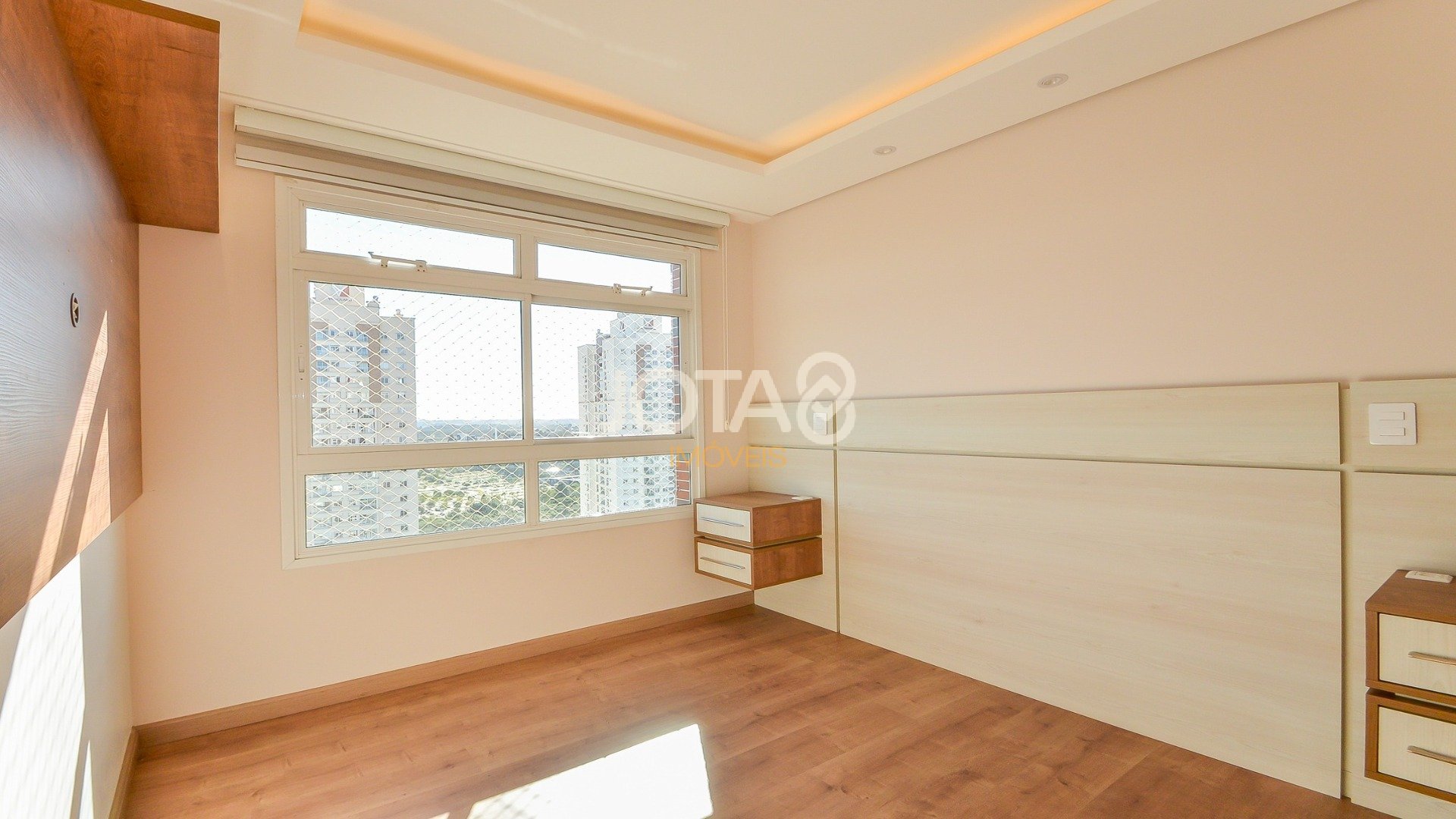 APARTAMENTO COM 2 QUARTOS EM CONDOMÍNIO CLUBE NO ECOVILLE!