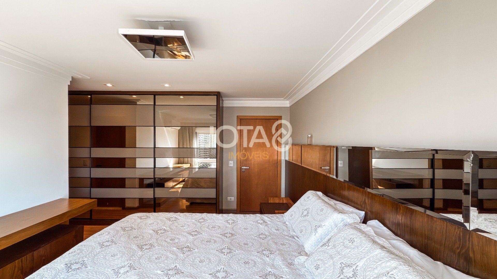 APARTAMENTO 3 QUARTOS 2  VAGAS ECOVILLE