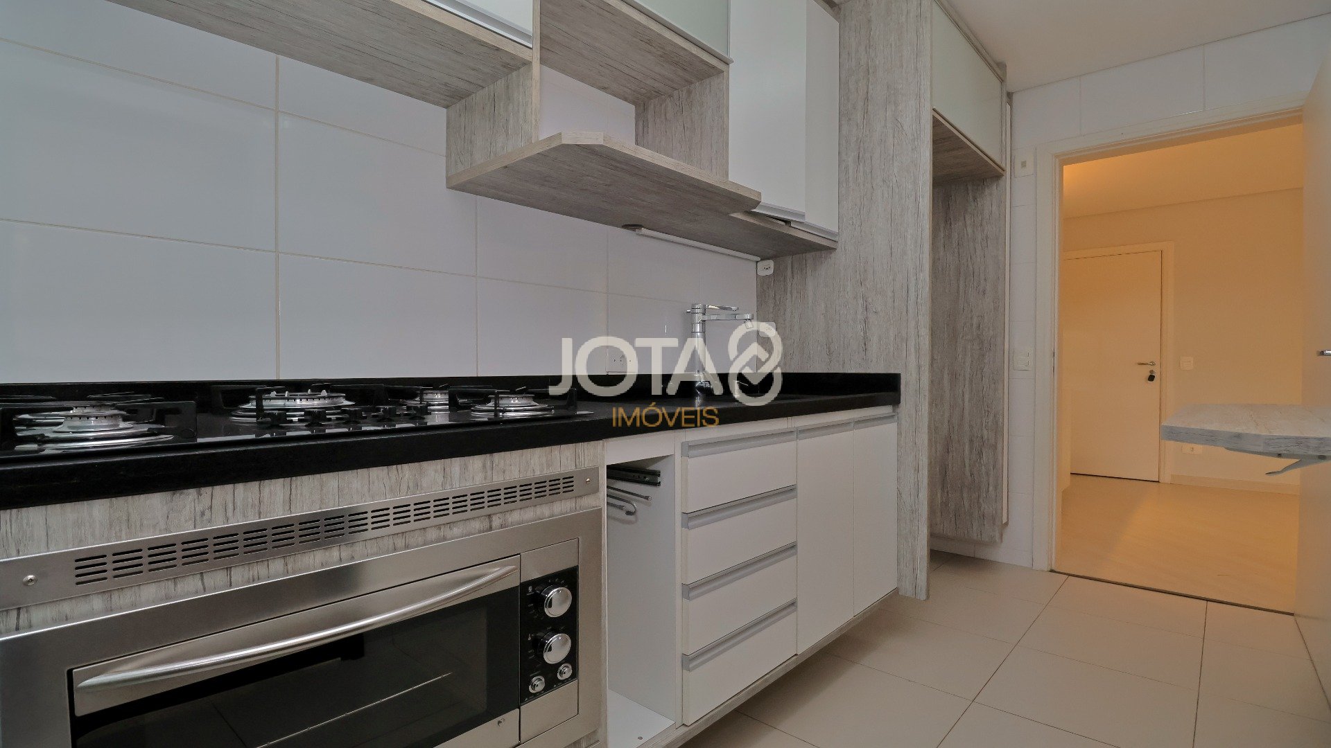 APARTAMENTO MOBILIADO FACE NORTE NO ECOVILLE - J8