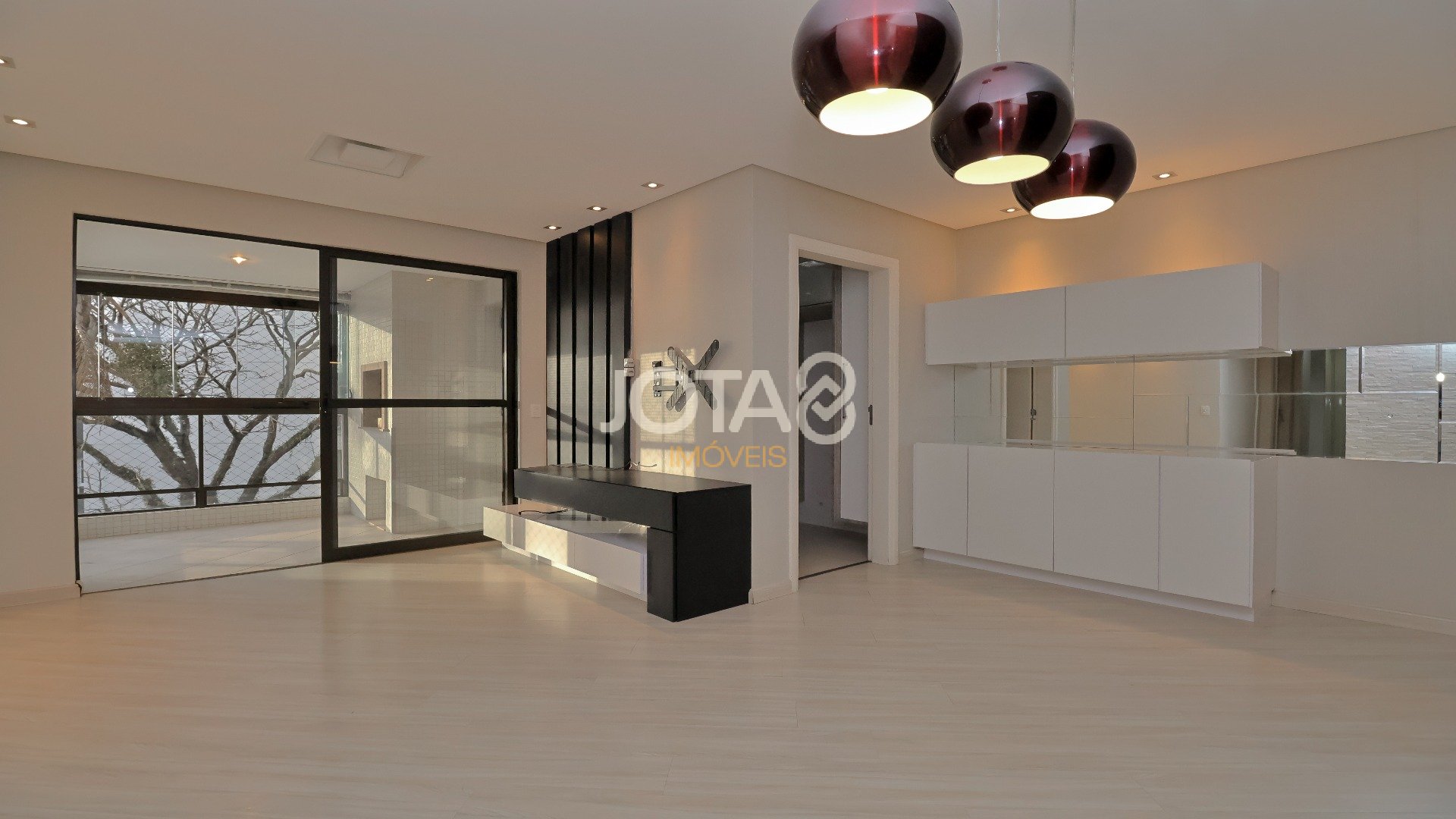 APARTAMENTO MOBILIADO FACE NORTE NO ECOVILLE - J8