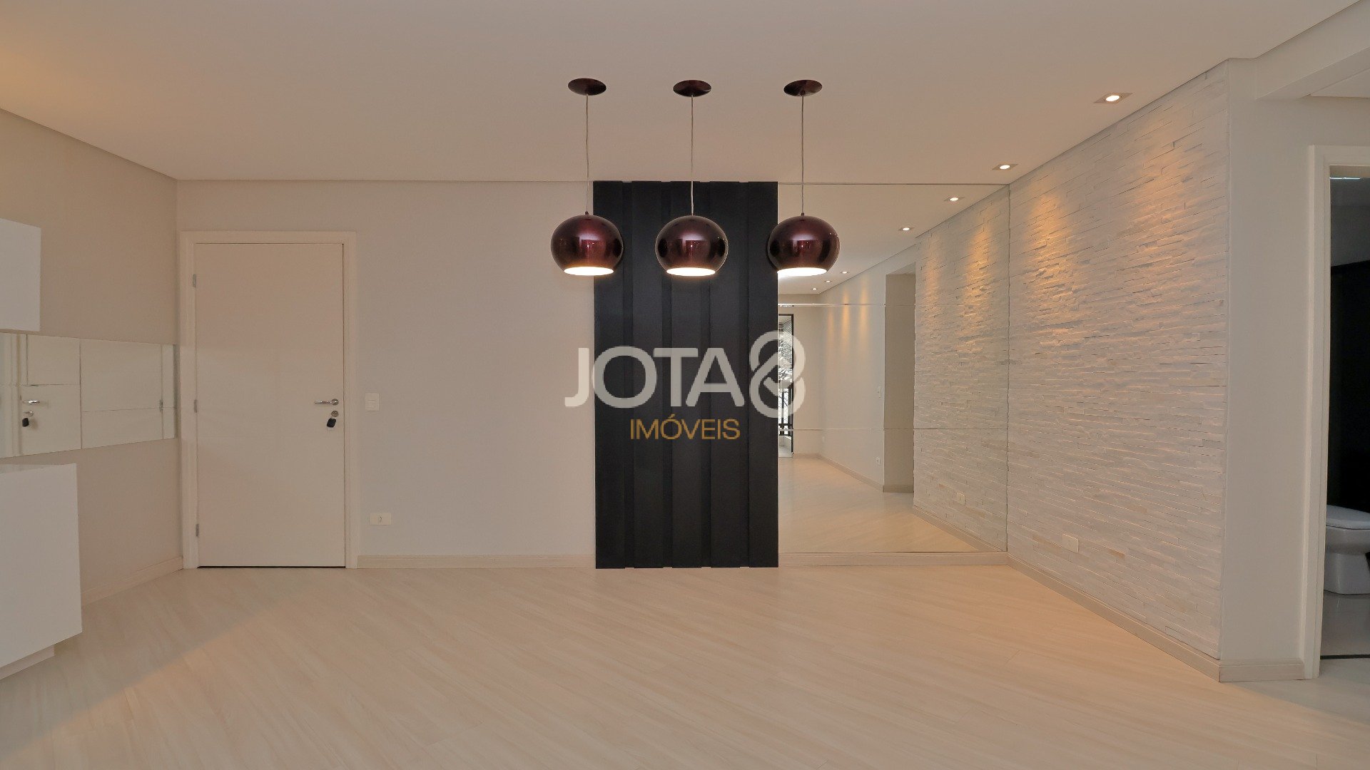 APARTAMENTO MOBILIADO FACE NORTE NO ECOVILLE - J8