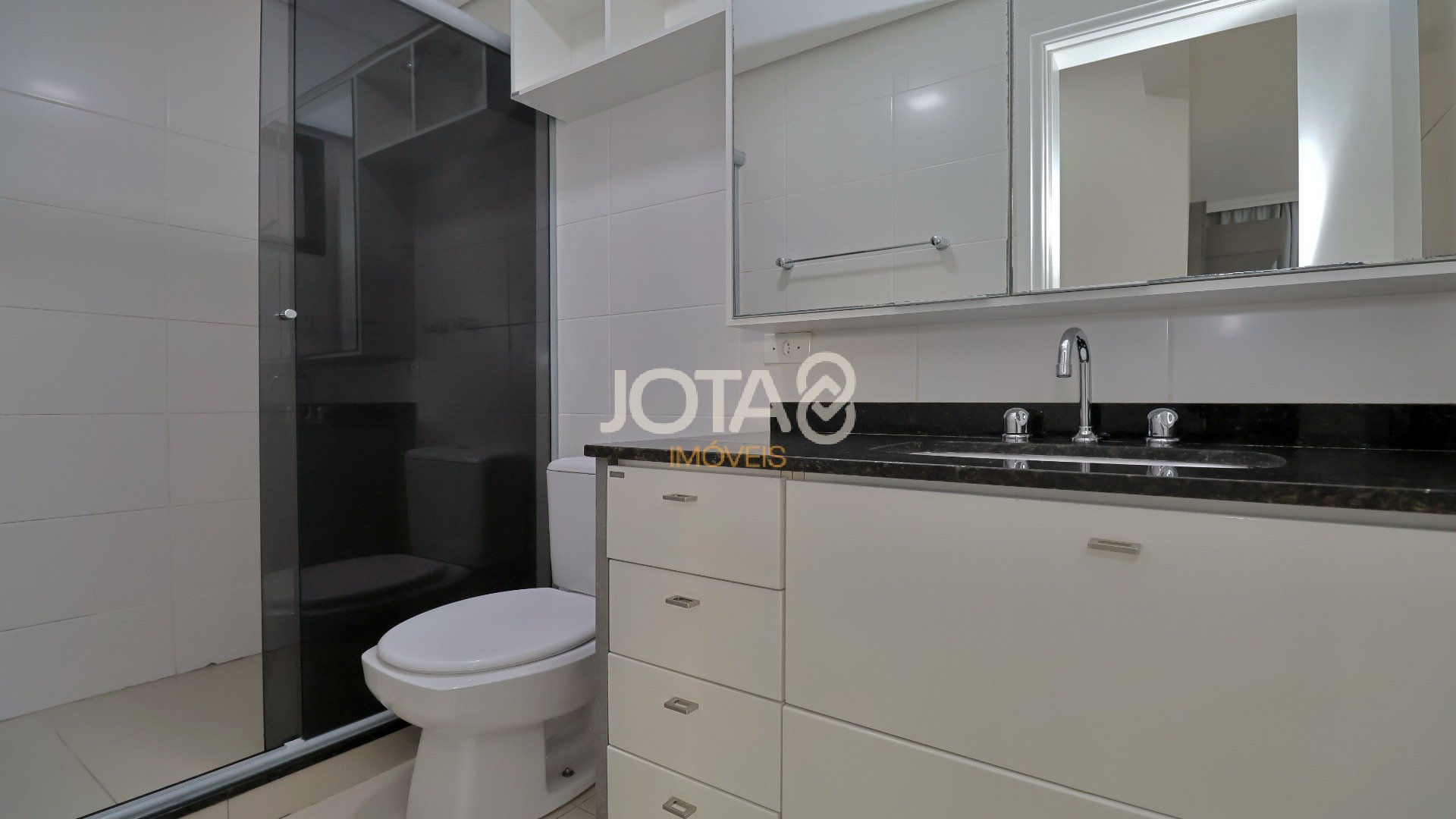APARTAMENTO MOBILIADO FACE NORTE NO ECOVILLE - J8