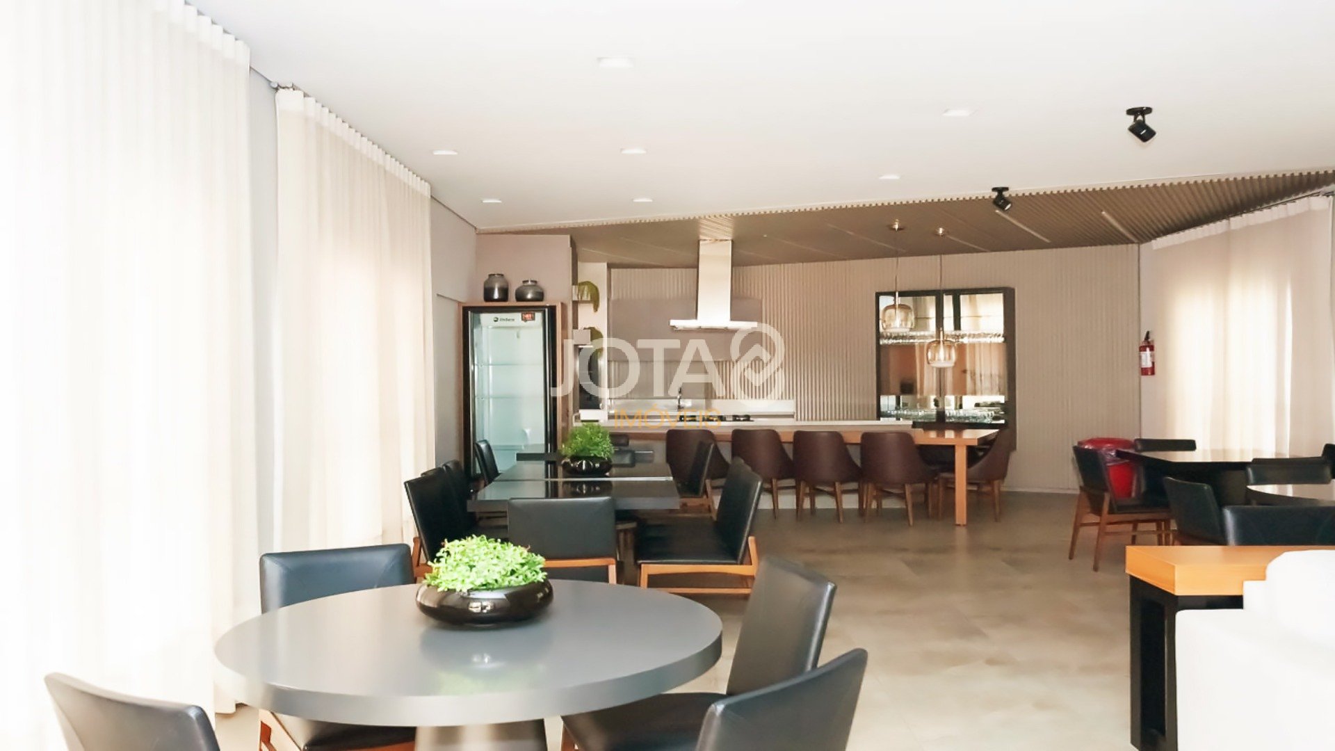 APARTAMENTO MOBILIADO FACE NORTE NO ECOVILLE - J8