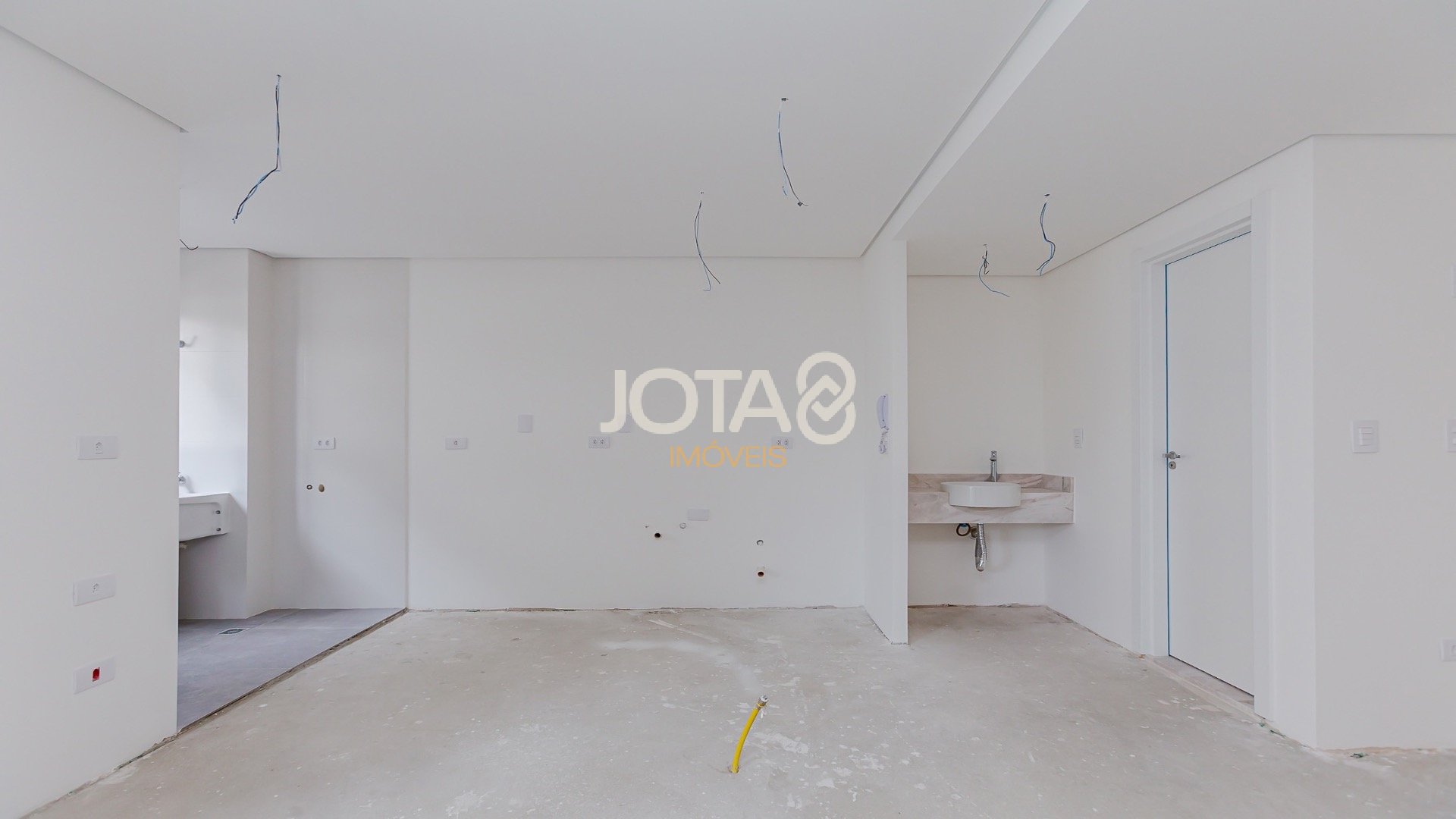 APARTAMENTO DUPLEX NO BATEL