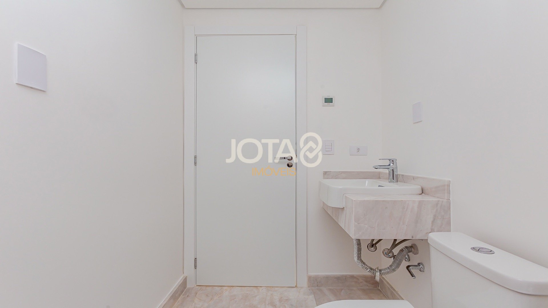 APARTAMENTO DUPLEX NO BATEL