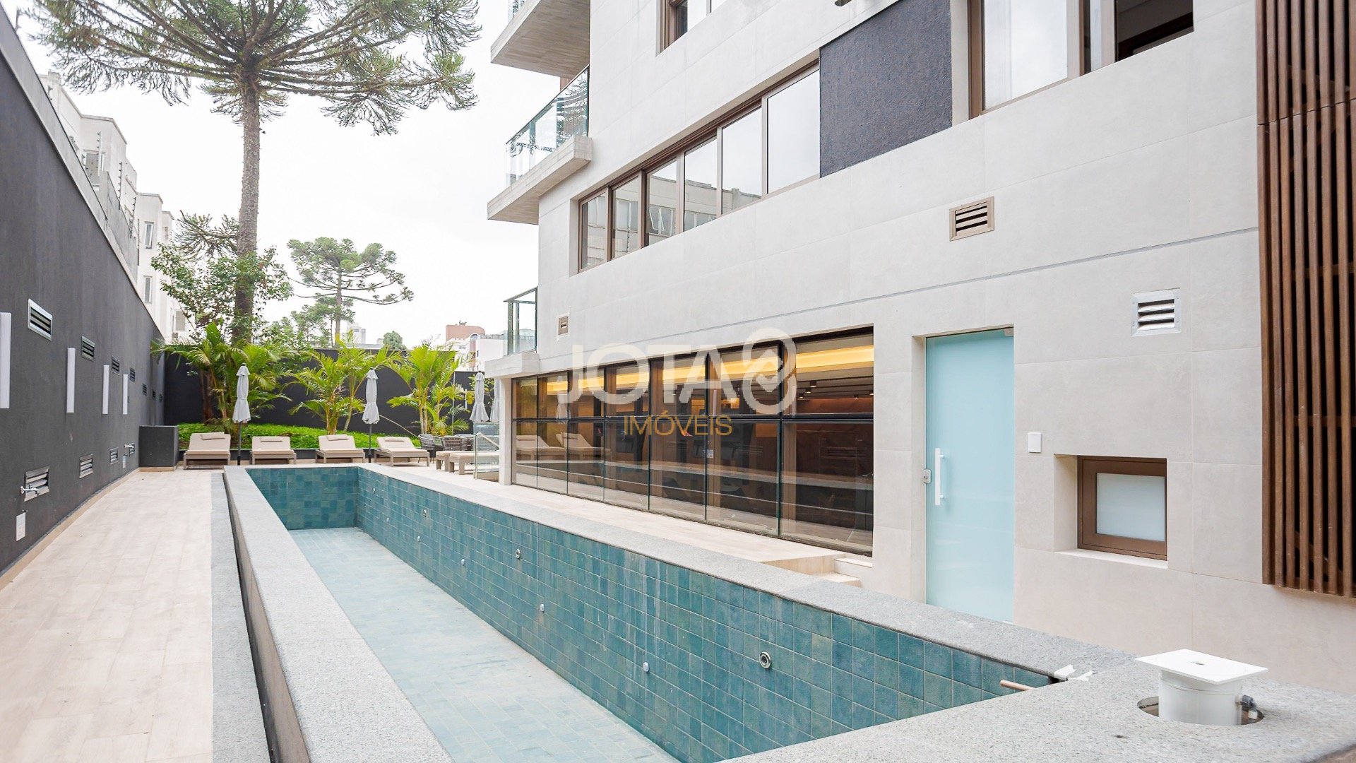 APARTAMENTO DUPLEX NO BATEL