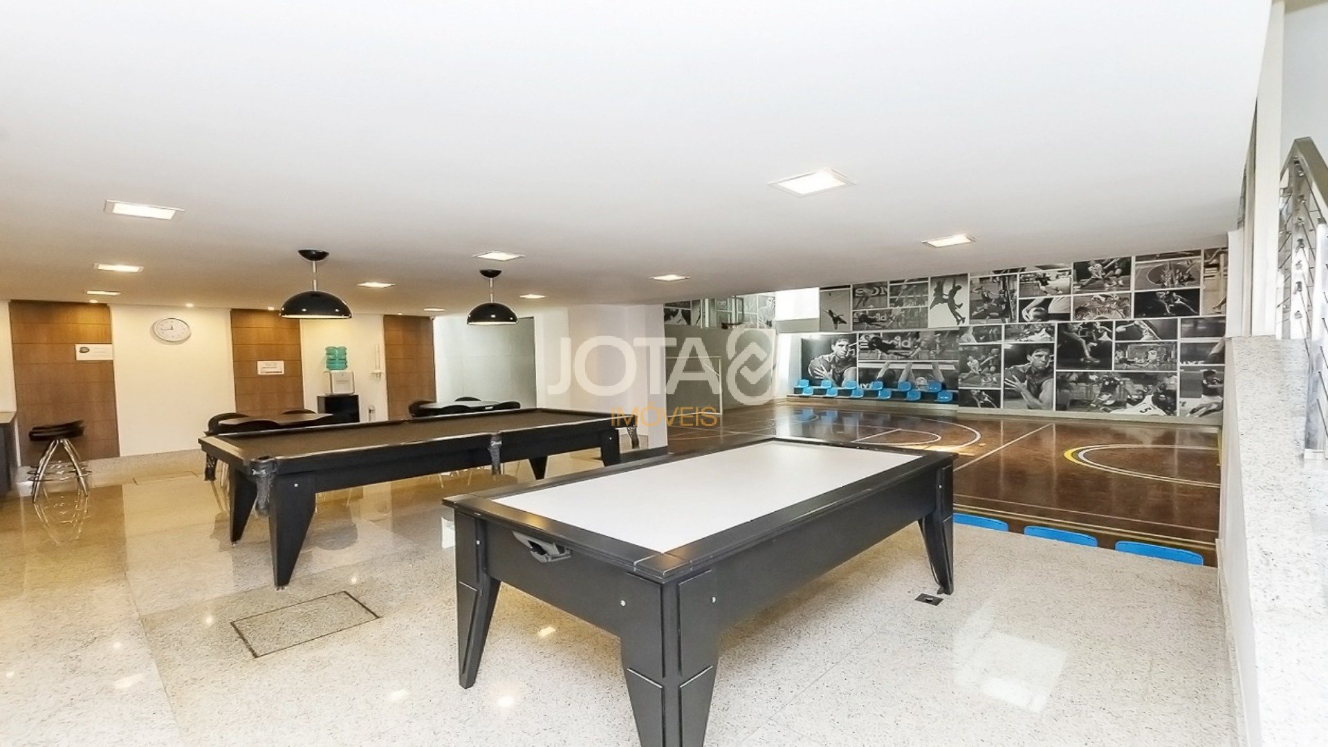 APARTAMENTO COM 3 SUÍTES NO BATEL