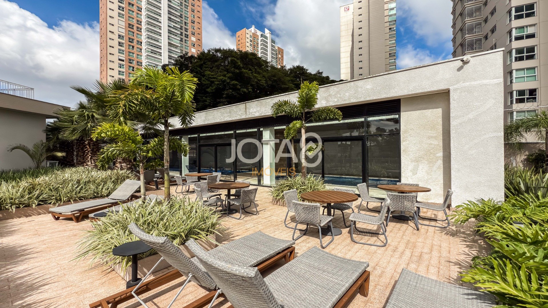 APARTAMENTO 3 SUÍTES NO ECOVILLE