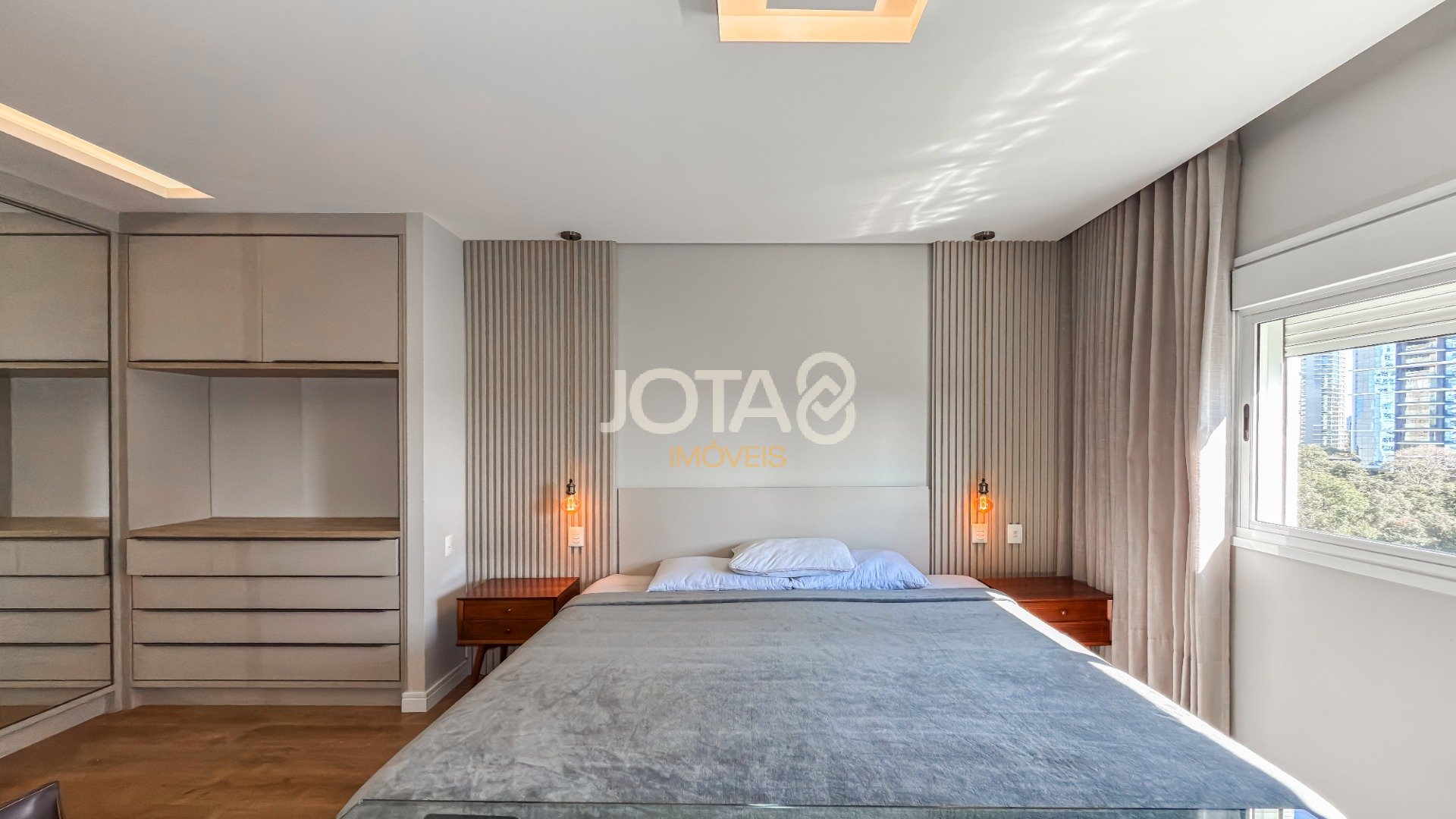 APARTAMENTO COM 3 SUÍTES E 3 VAGAS NO ECOVILLE