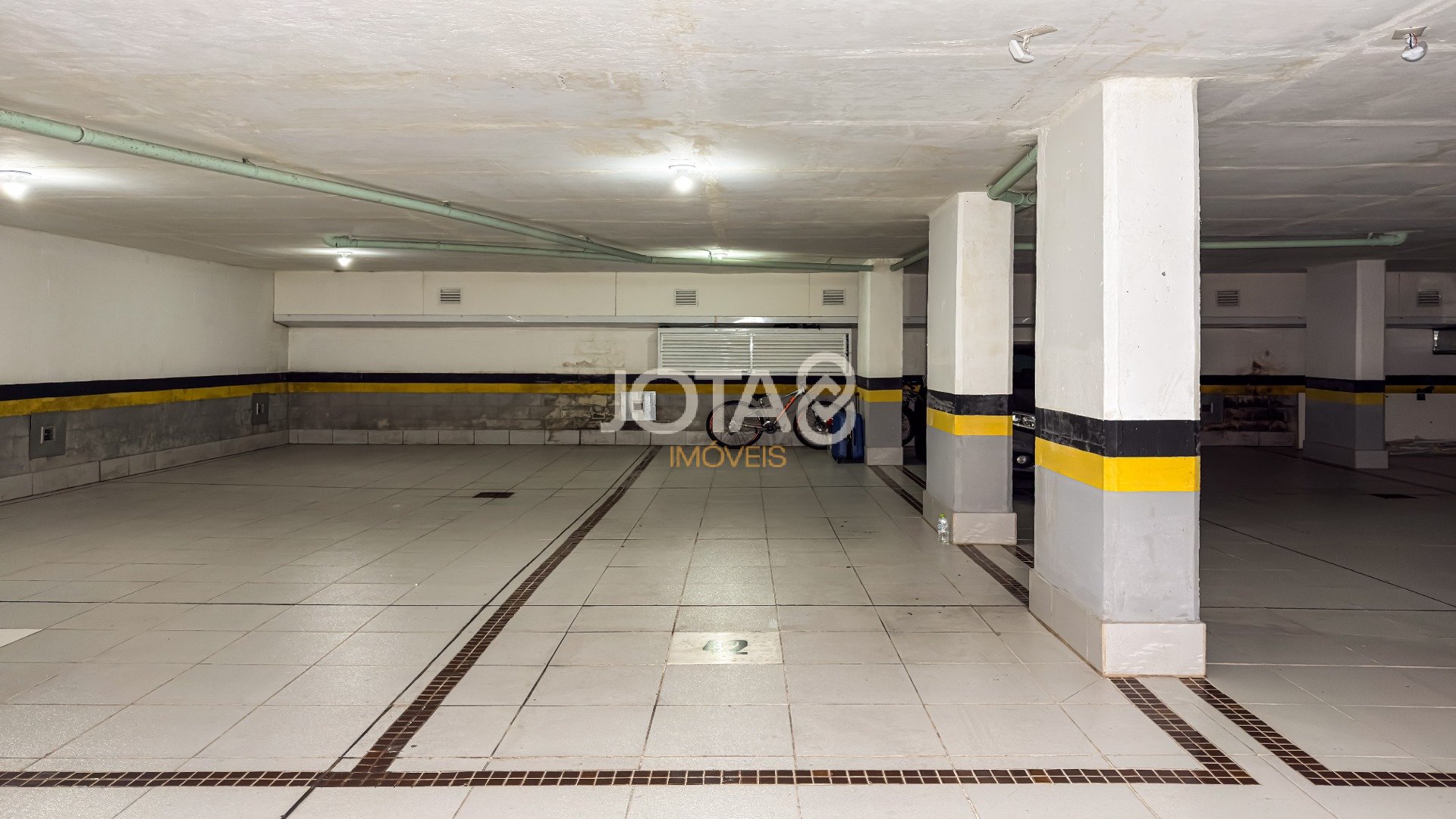 APARTAMENTO COM 3 SUÍTES E 3 VAGAS NO ECOVILLE