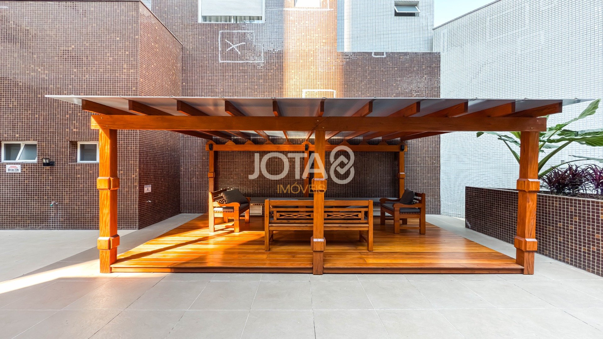 APARTAMENTO COM 3 SUÍTES E 3 VAGAS NO ECOVILLE