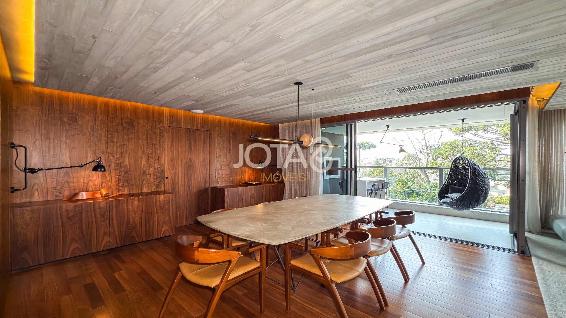 APARTAMENTO MODERNO COM 3 SUÍTES NO BIGORRILHO