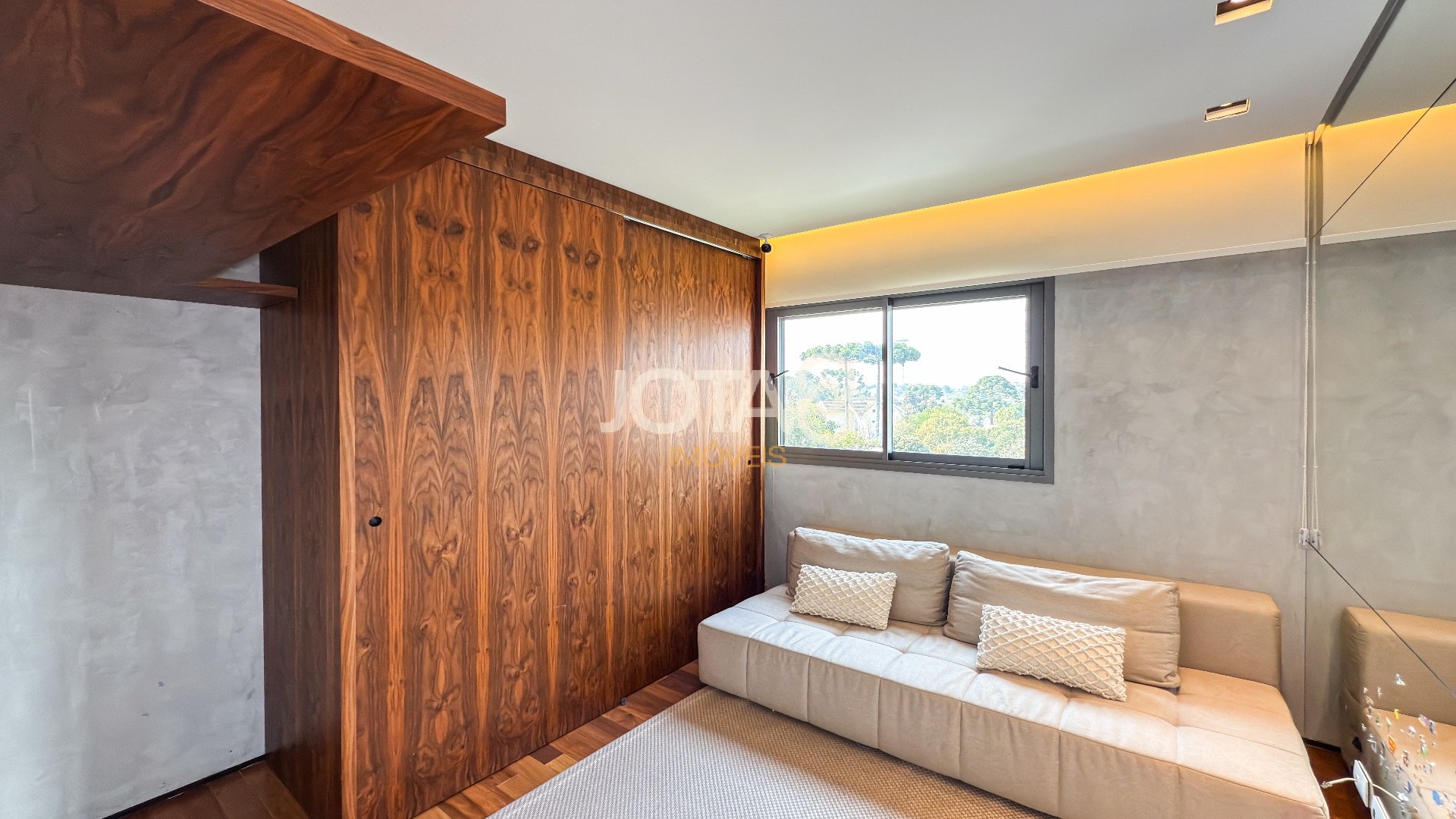 APARTAMENTO MODERNO COM 3 SUÍTES NO BIGORRILHO