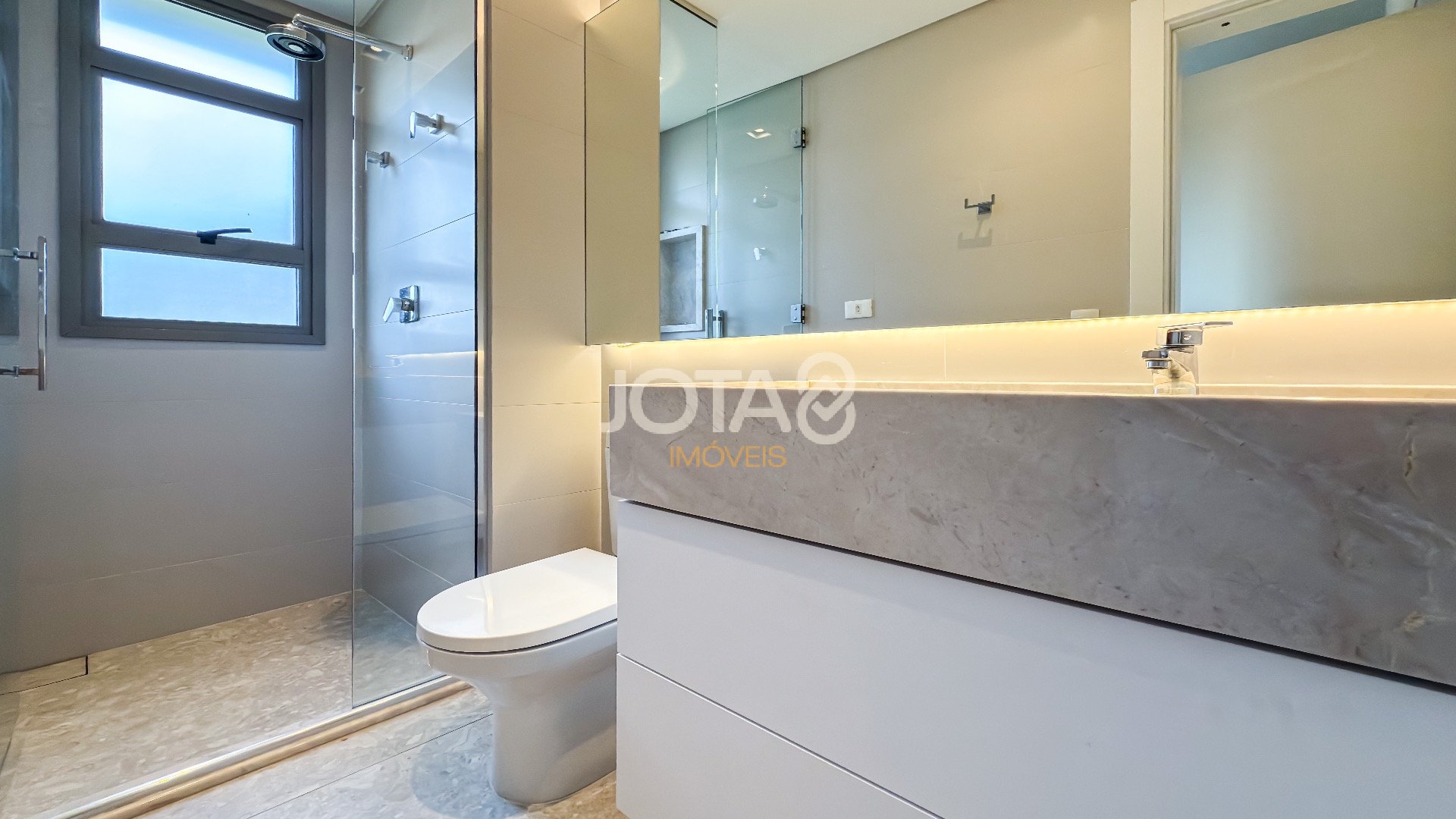 APARTAMENTO MODERNO COM 3 SUÍTES NO BIGORRILHO