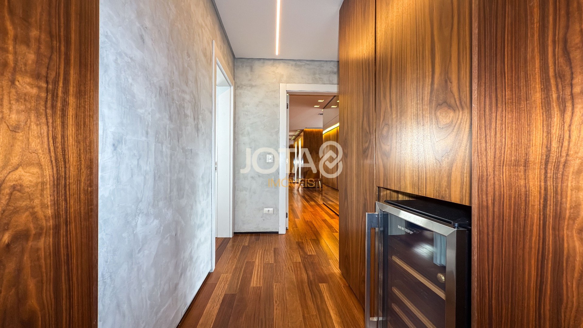 APARTAMENTO MODERNO COM 3 SUÍTES NO BIGORRILHO