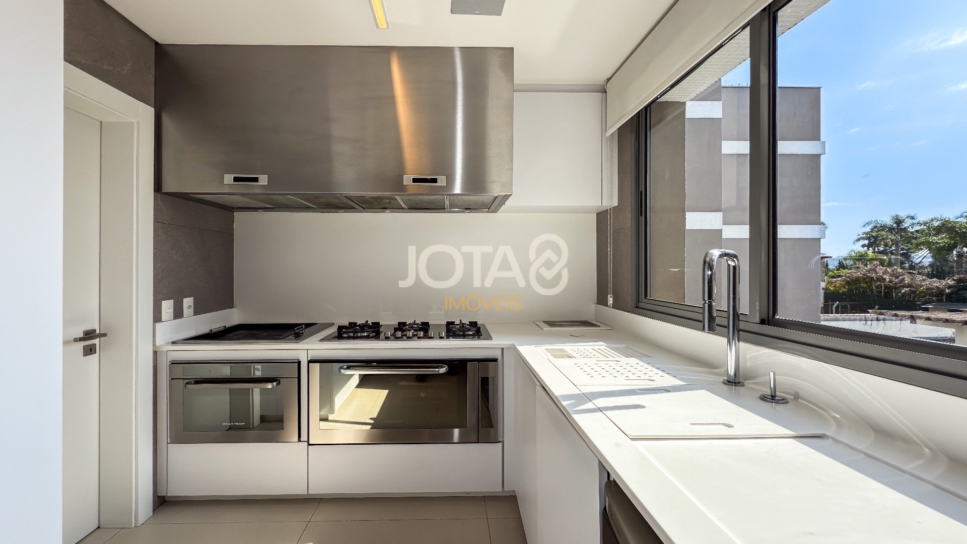 APARTAMENTO MODERNO COM 3 SUÍTES NO BIGORRILHO