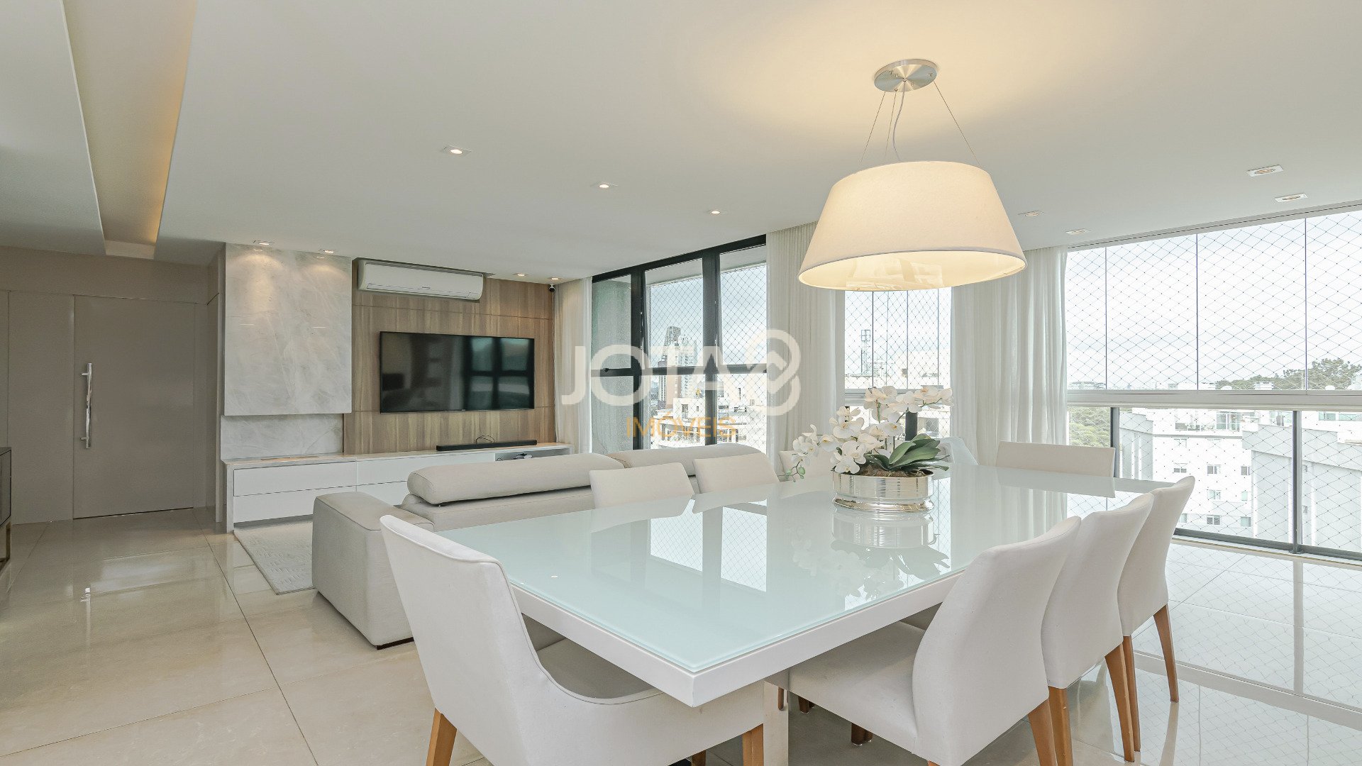 LINDO APARTAMENTO COM 3 SUÍTES E 2 VAGAS NO ECOVILLE!