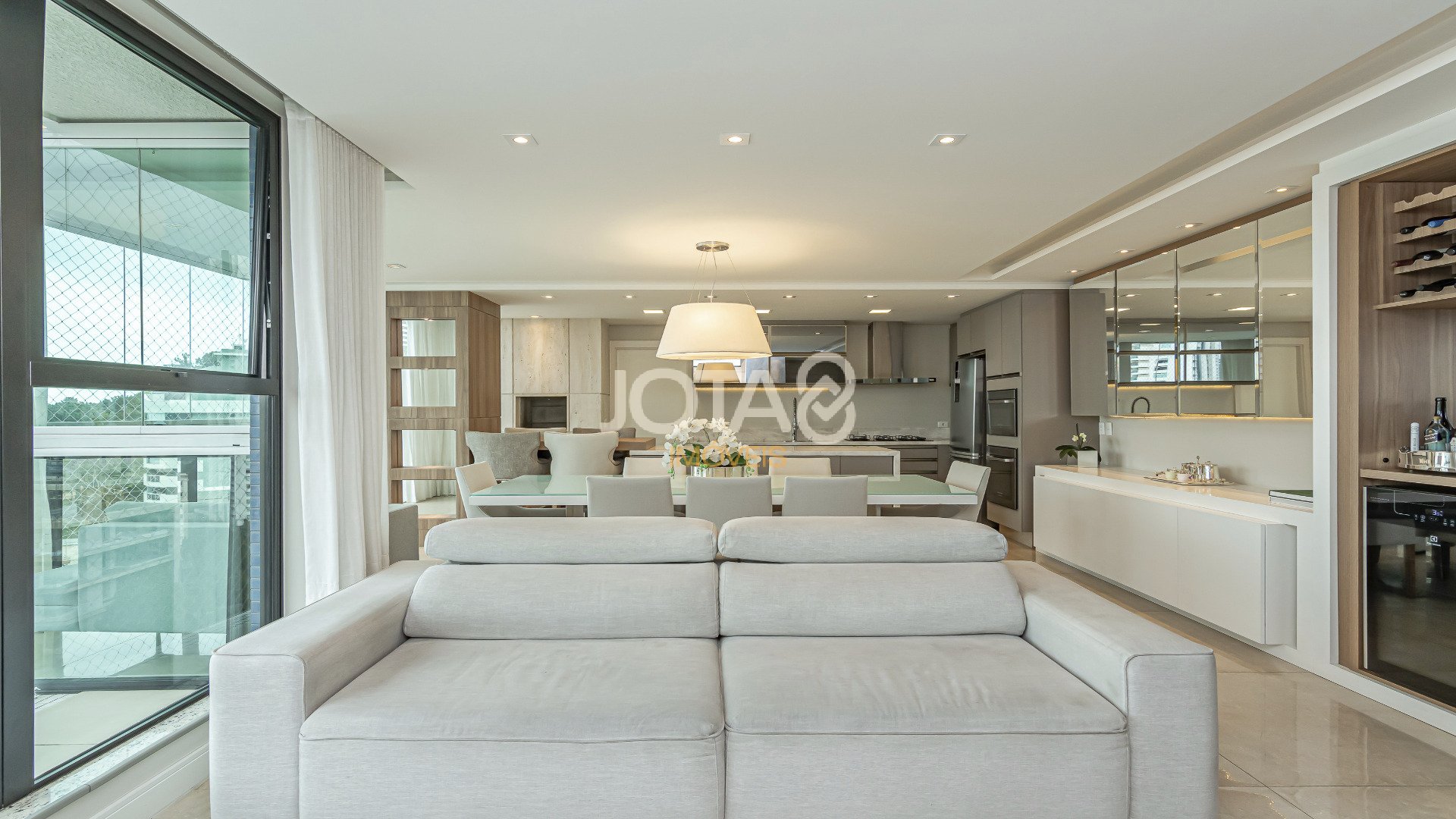 LINDO APARTAMENTO COM 3 SUÍTES E 2 VAGAS NO ECOVILLE!