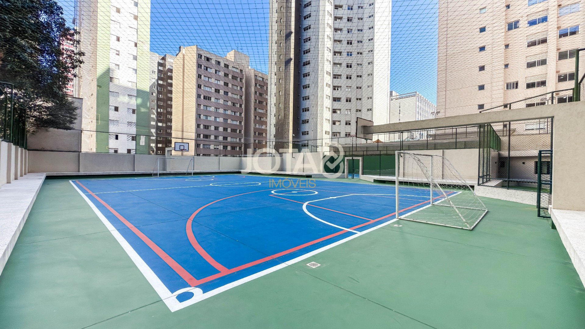 APARTAMENTO MOBILIADO 05 QUARTOS  NO BATEL