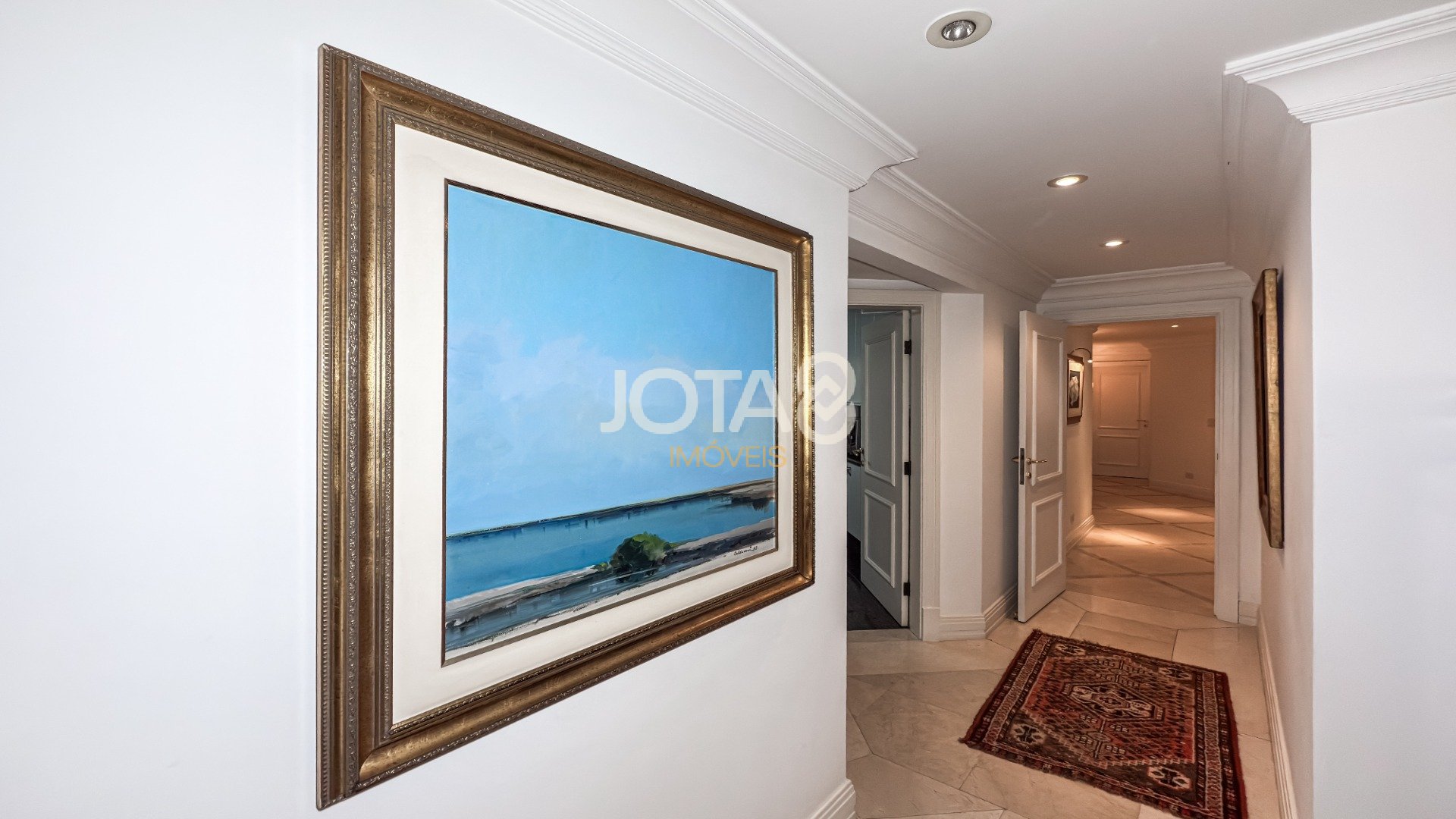 APARTAMENTO MOBILIADO 05 QUARTOS  NO BATEL
