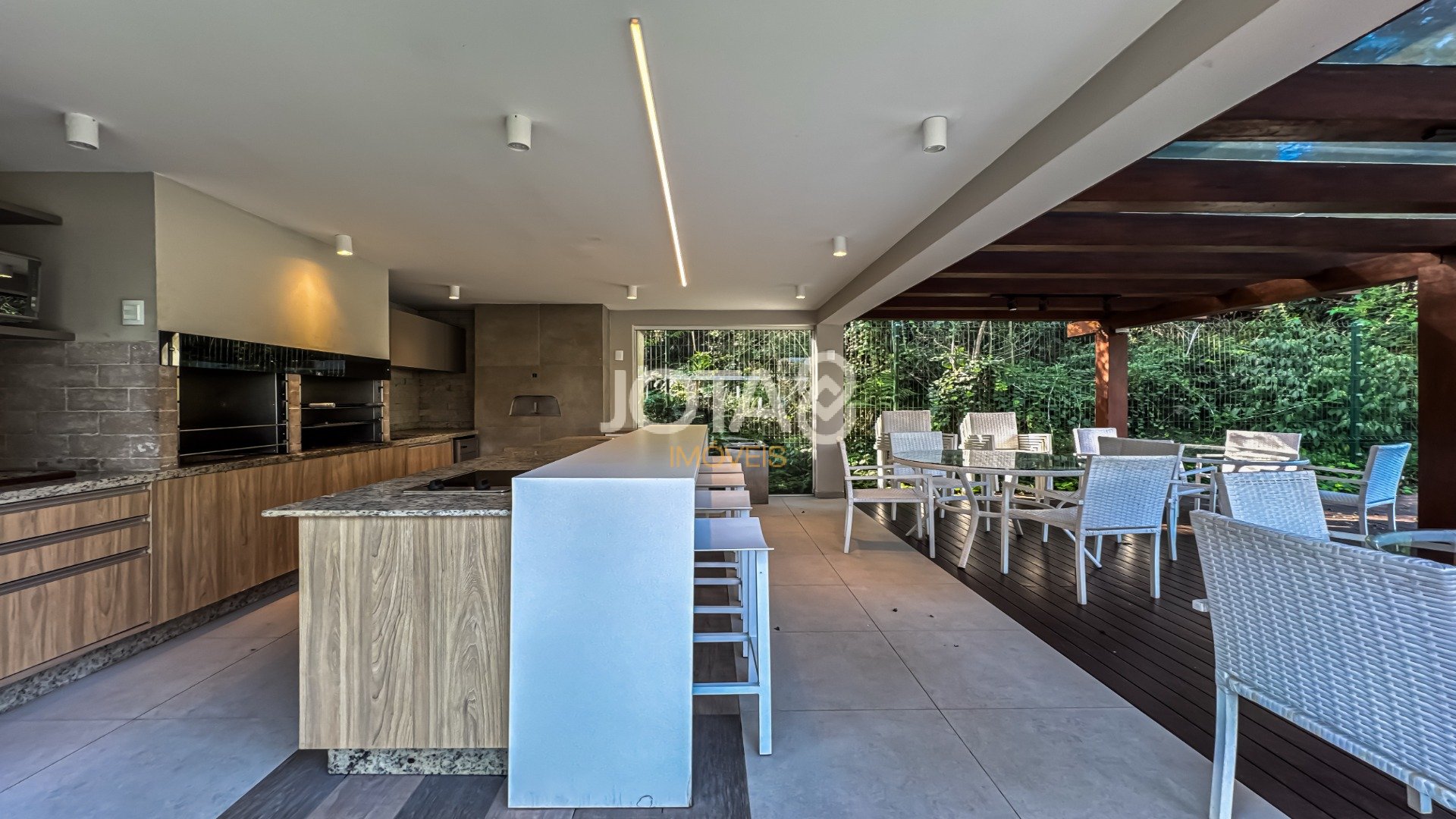 APARTAMENTO NO ECOVILLE - 3 SUÍTES, CONDOMÍNIO CLUBE E 3 VAGAS