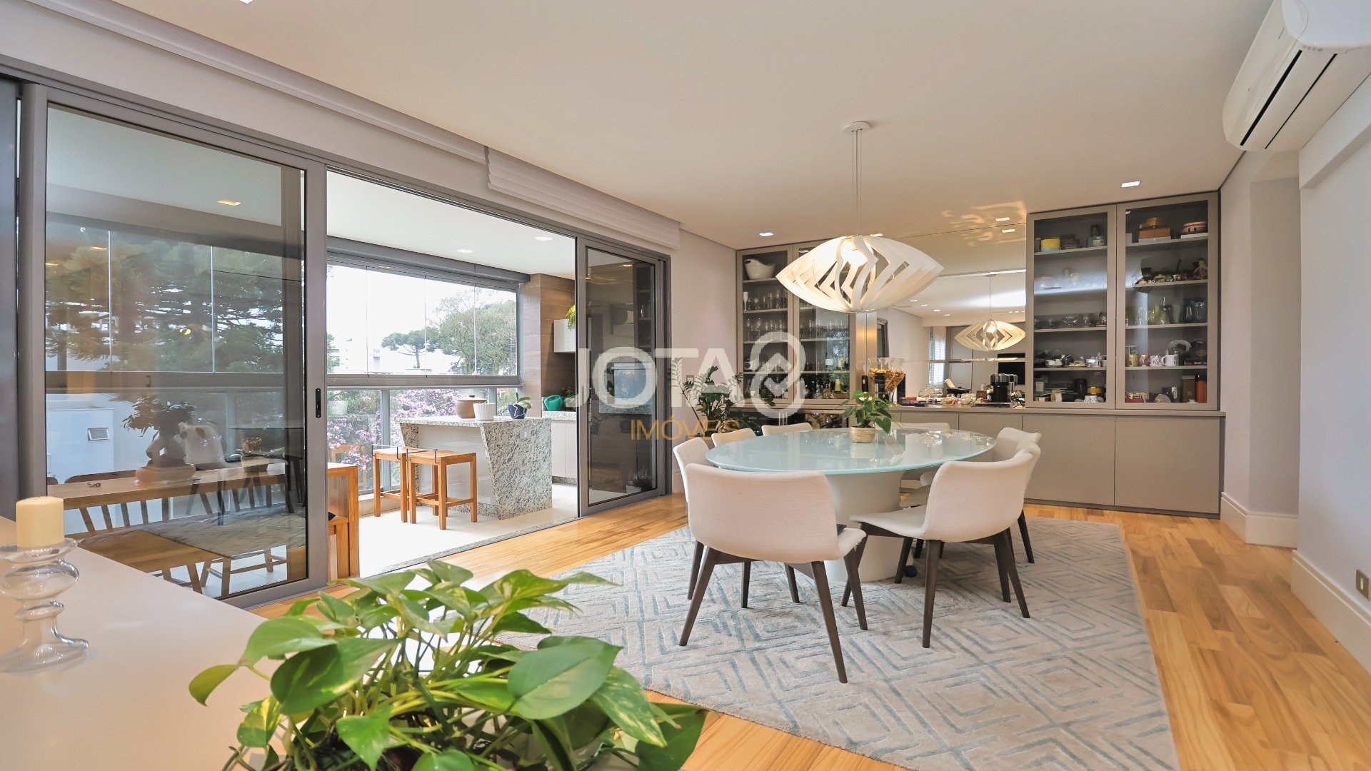 APARTAMENTO NO ECOVILLE - 3 SUÍTES, CONDOMÍNIO CLUBE E 3 VAGAS