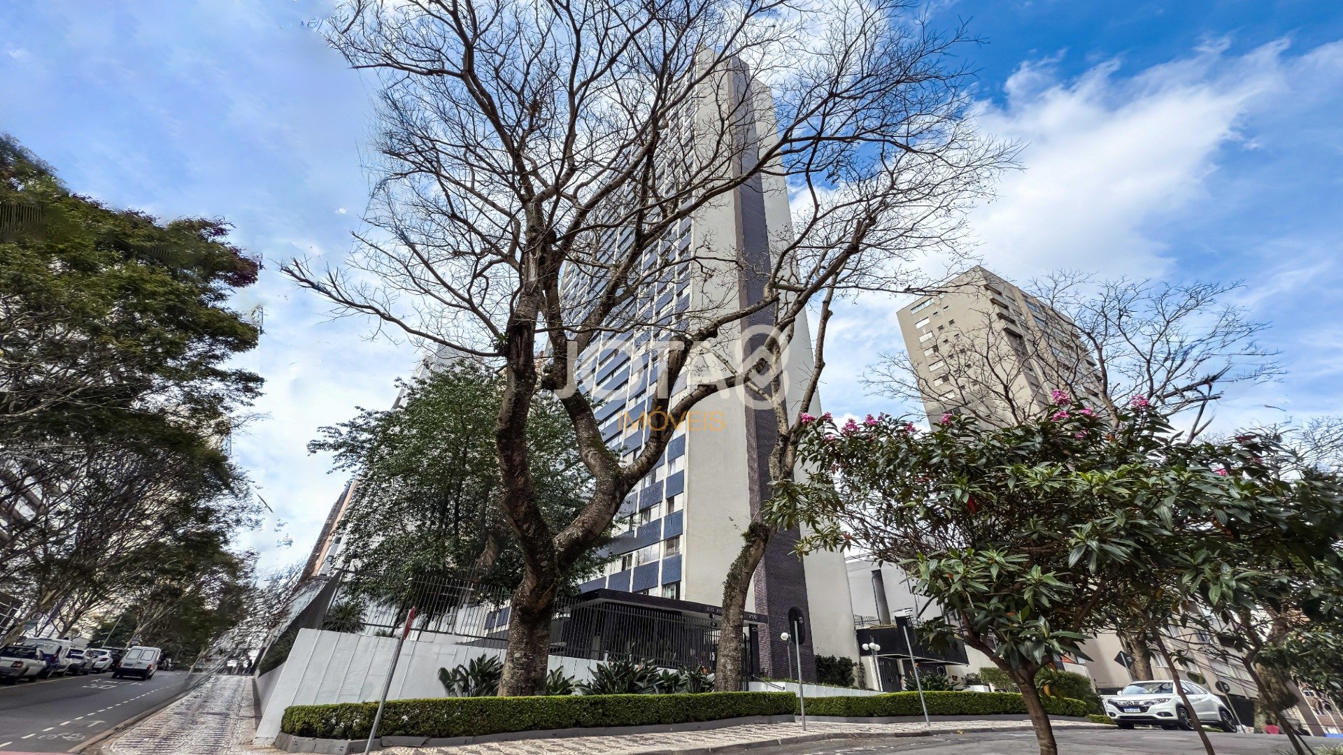 APARTAMENTO FACE NORTE E ANDAR ALTO NO BIGORRILHO!