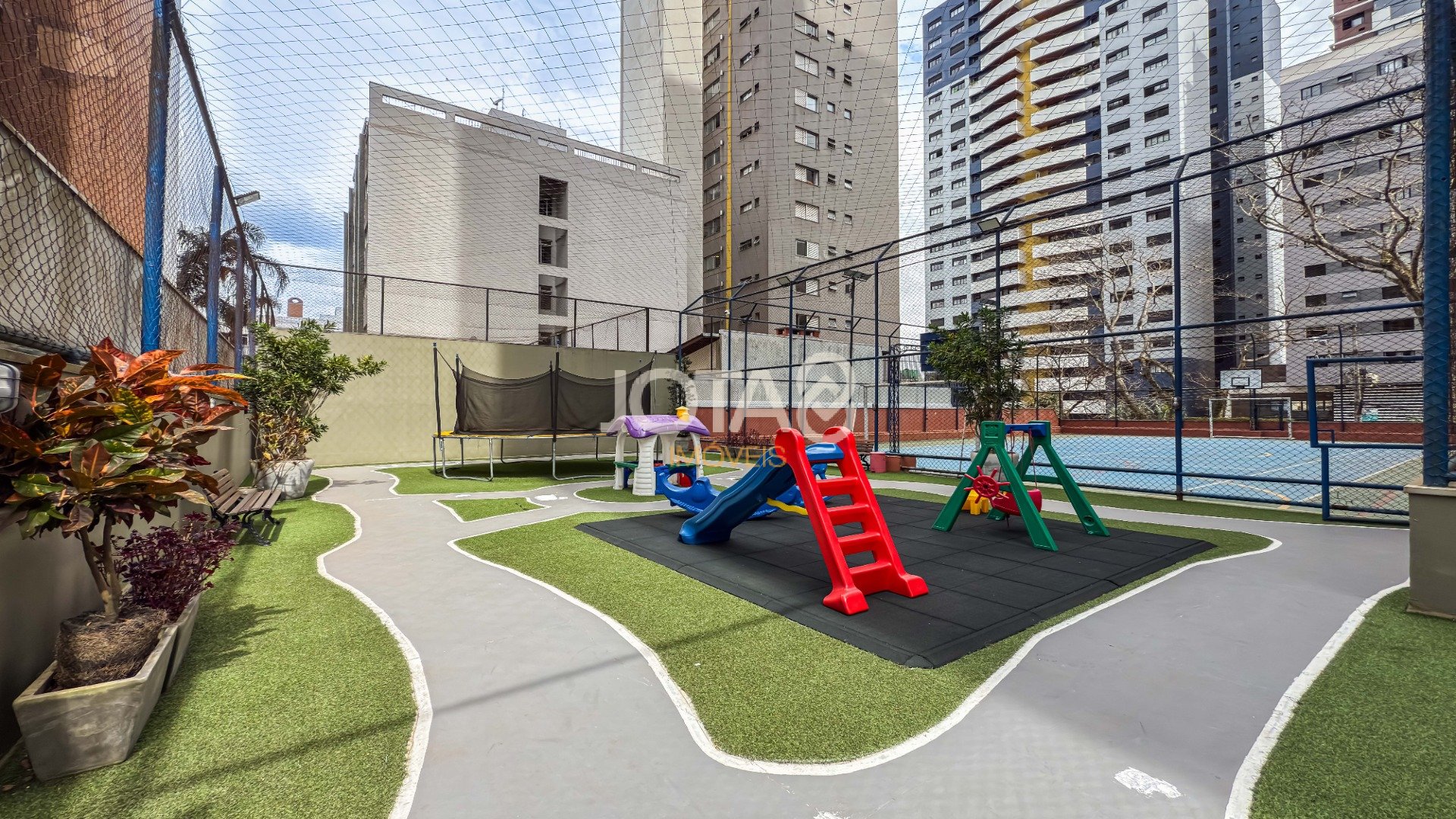 APARTAMENTO FACE NORTE E ANDAR ALTO NO BIGORRILHO!