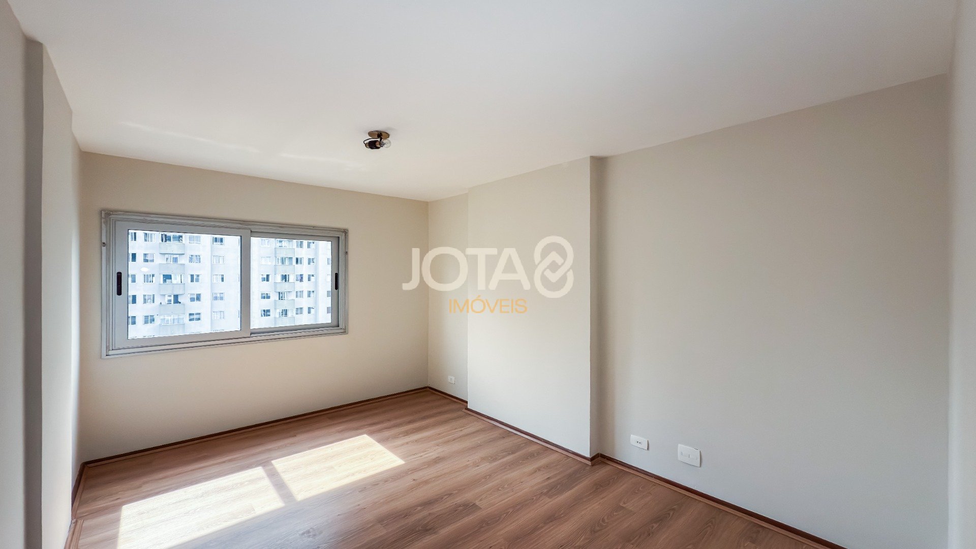 APARTAMENTO FACE NORTE E ANDAR ALTO NO BIGORRILHO!