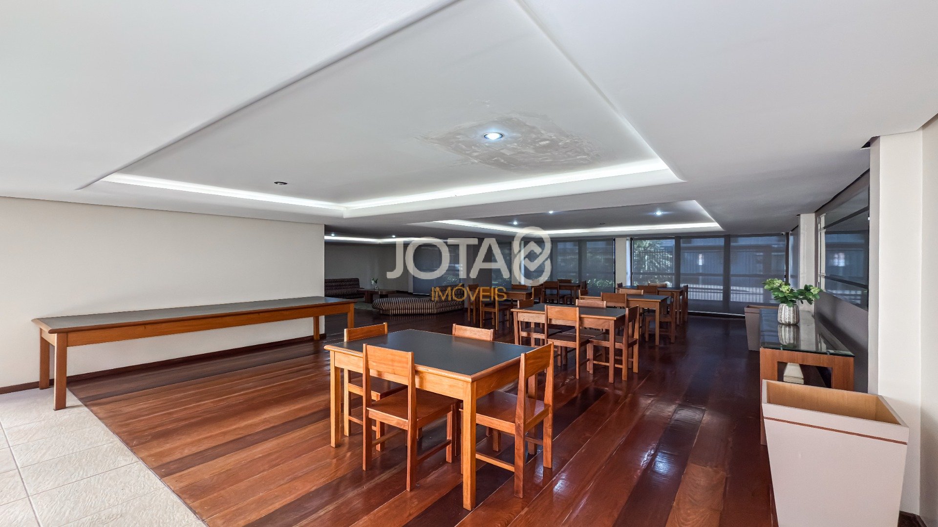 APARTAMENTO 3 DORMITÓRIOS NO BATEL