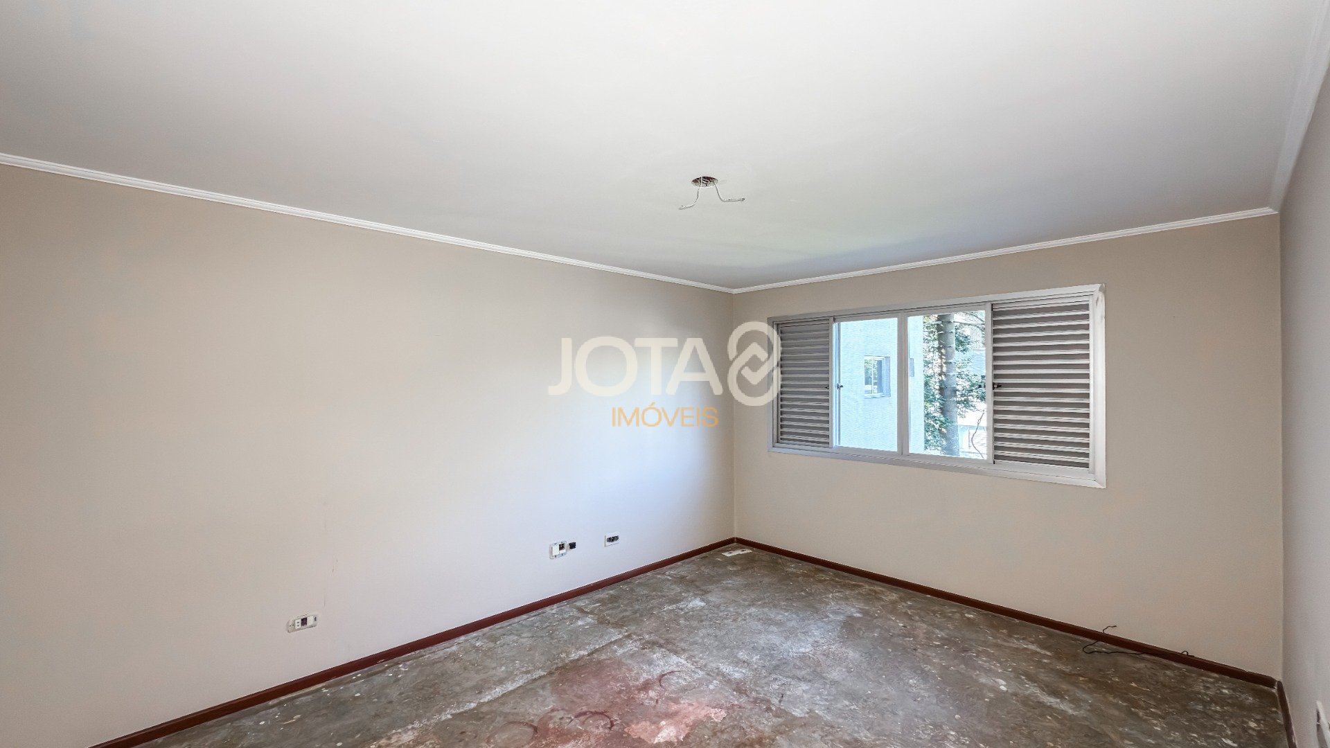 APARTAMENTO 3 DORMITÓRIOS NO BATEL