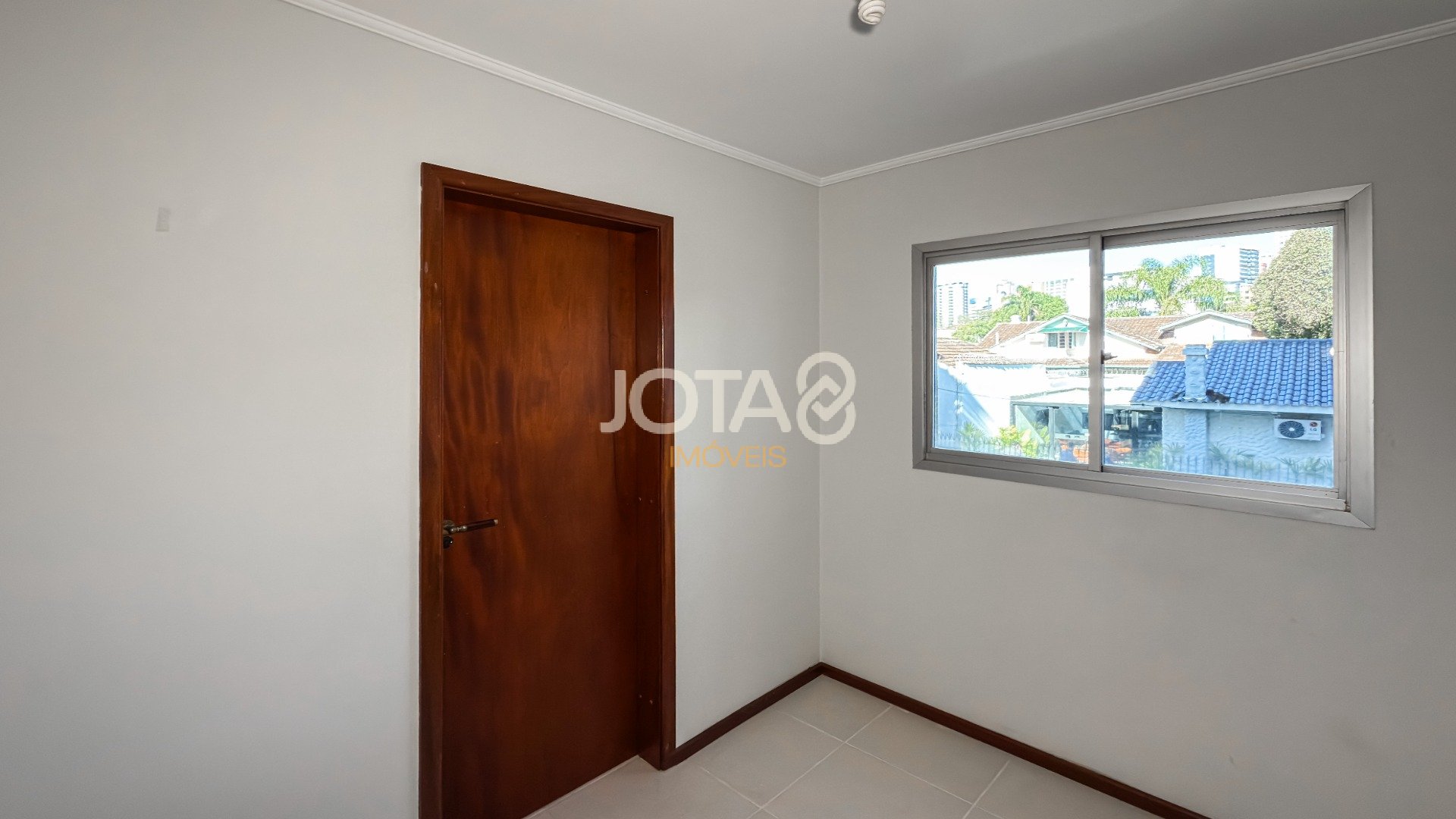 APARTAMENTO 3 DORMITÓRIOS NO BATEL