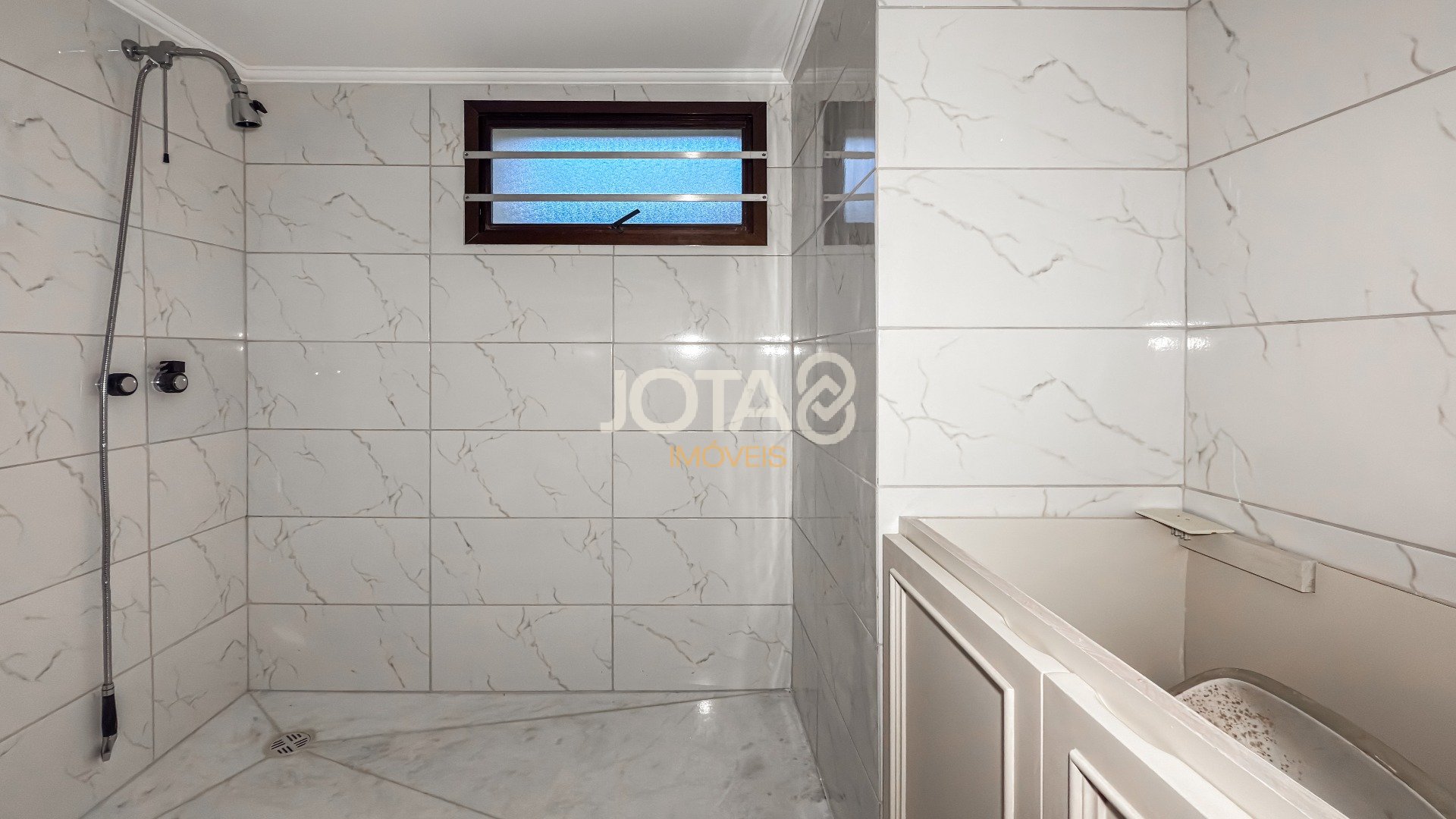 APARTAMENTO 3 DORMITÓRIOS NO BATEL