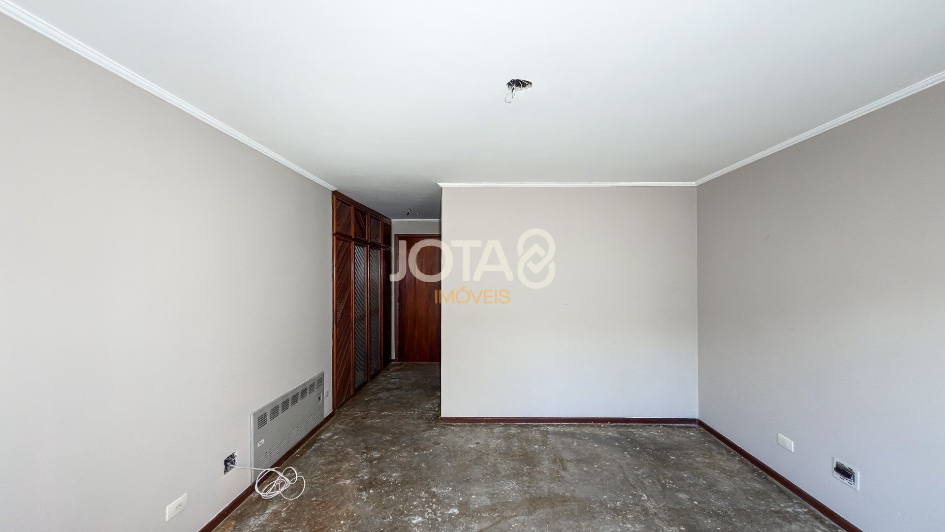 APARTAMENTO 3 DORMITÓRIOS NO BATEL