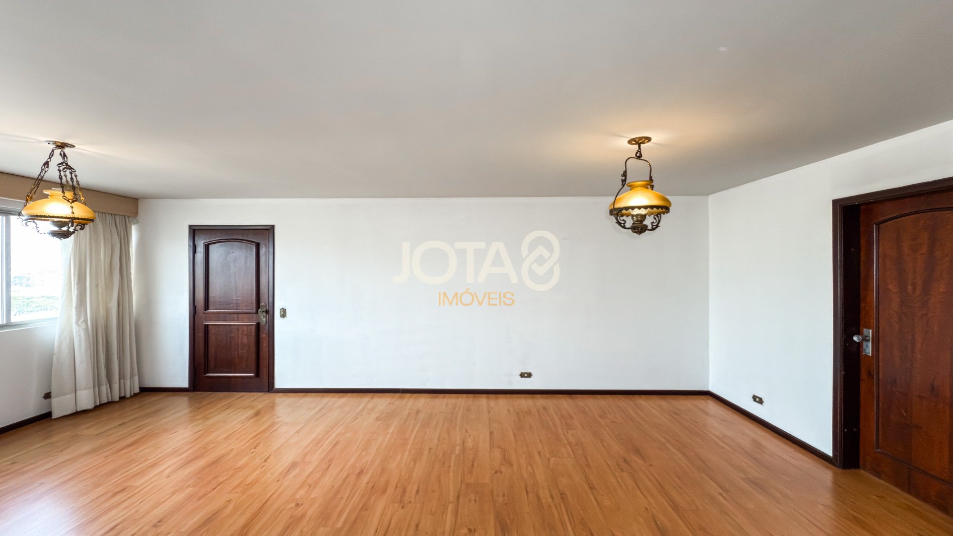EXCLUSIVO APARTAMENTO DE 3 QUARTOS EM ANDAR ALTO NO ED RENASCENÇA