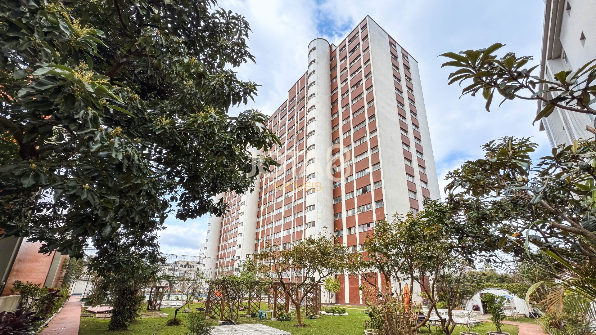 EXCLUSIVO APARTAMENTO DE 3 QUARTOS EM ANDAR ALTO NO ED RENASCENÇA
