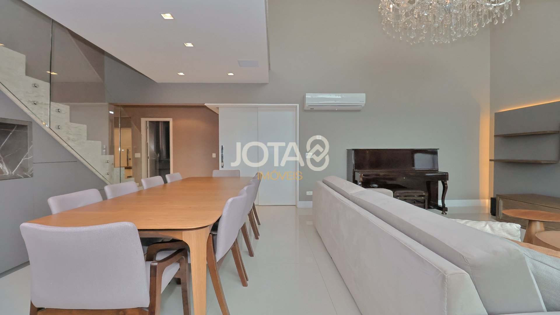 APARTAMENTO COM 4 DORMITÓRIOS NO ECOVILLE