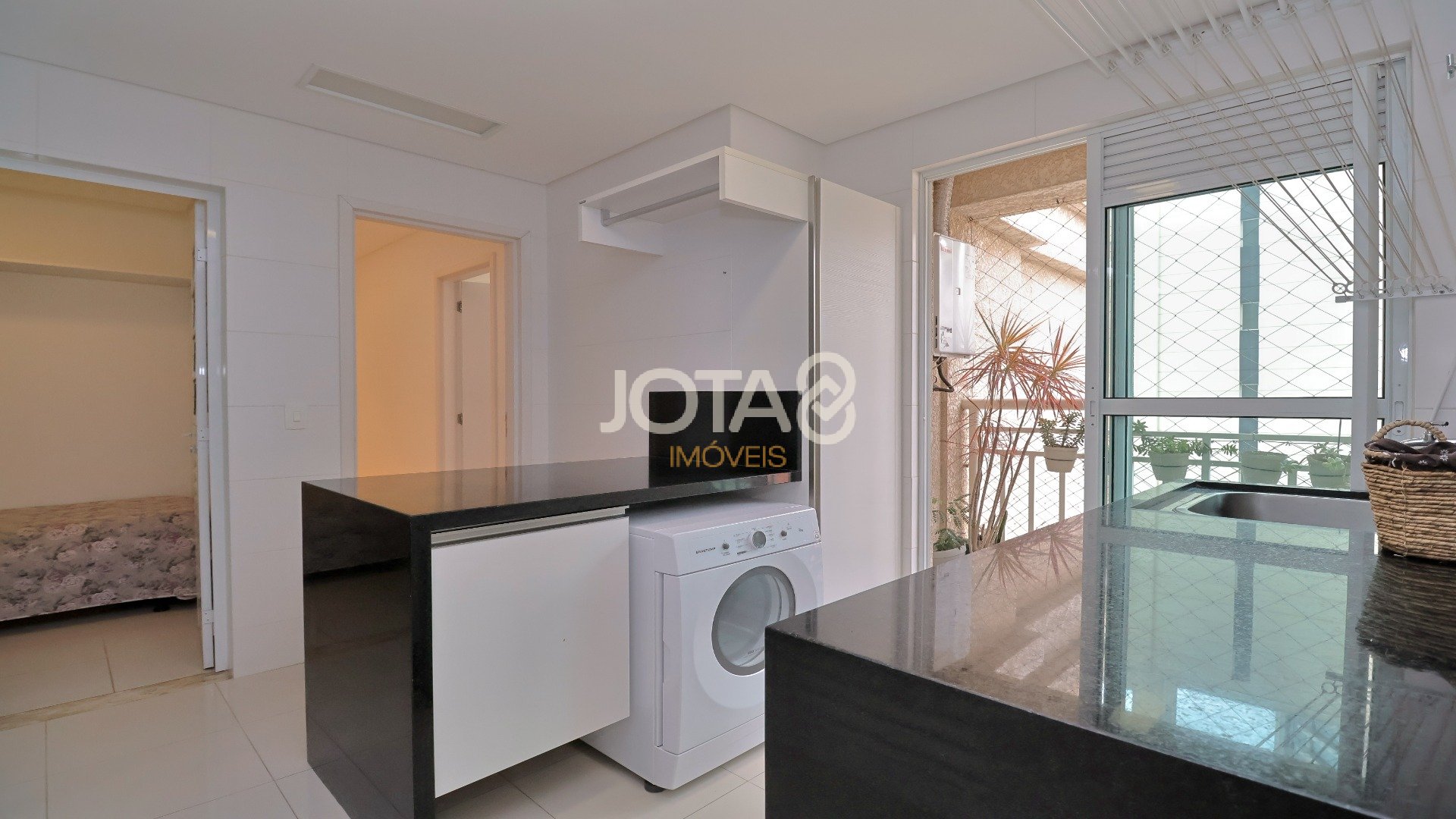 APARTAMENTO COM 4 DORMITÓRIOS NO ECOVILLE