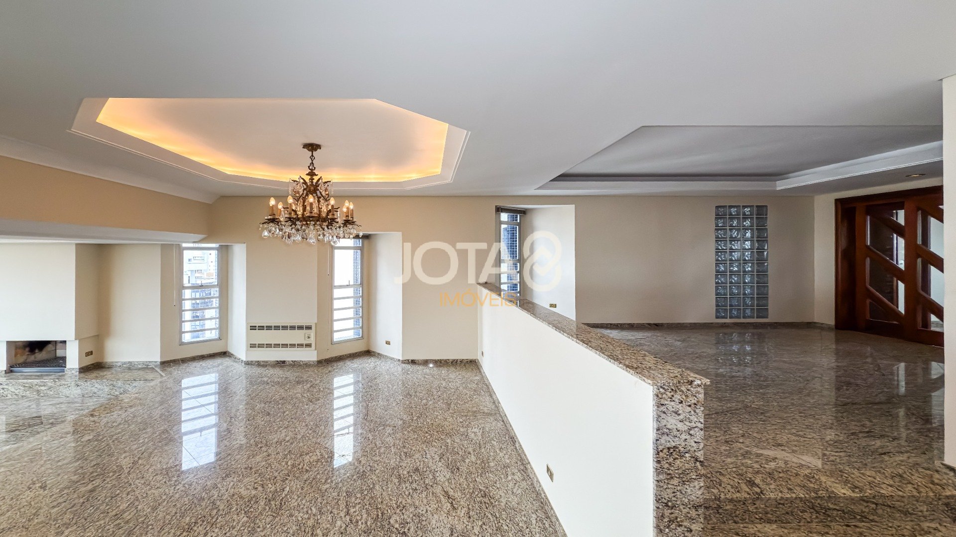 COBERTURA NO BATEL - 400M² AO LADO SHOPPING PATIO BATEL
