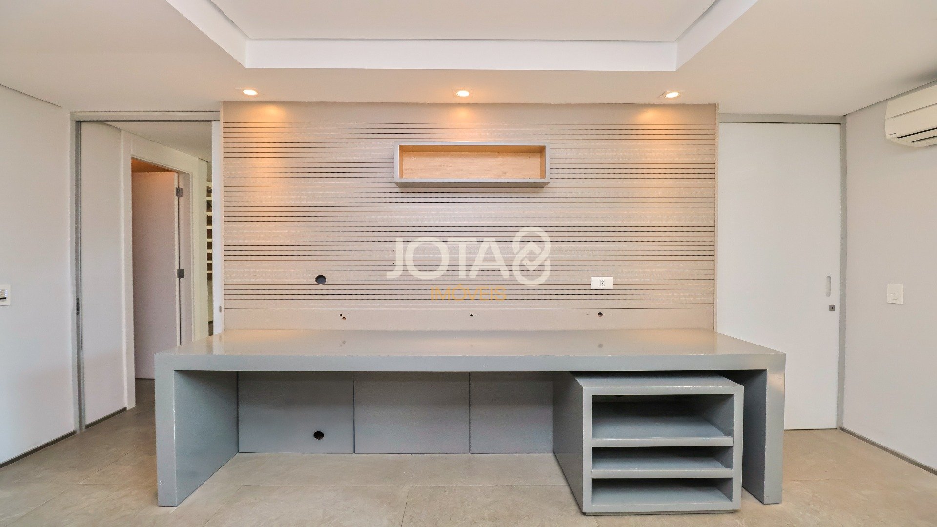 APARTAMENTO GARDEN DUPLEX NO CORAÇÃO DO BATEL