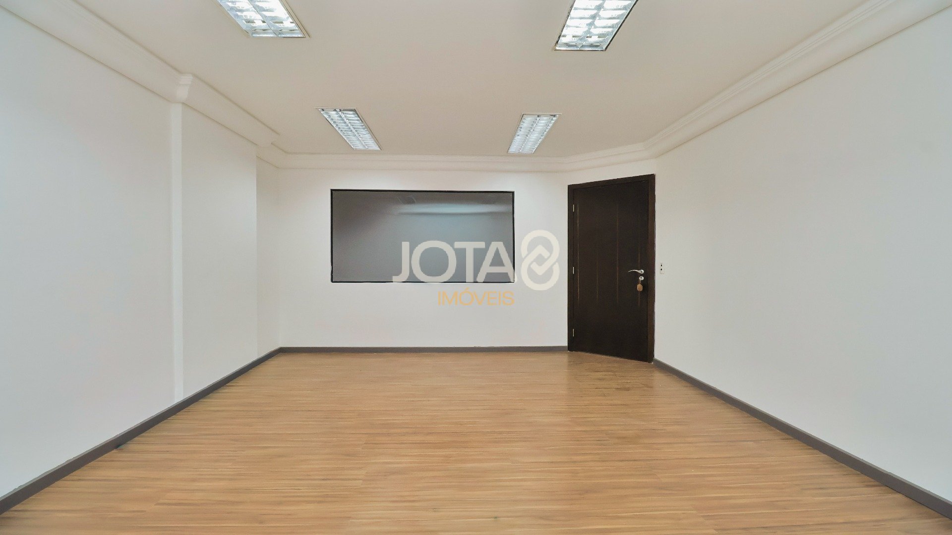 SALA COMERCIAL PARA LOCAÇÃO EM ENDEREÇO ESTRATÉGICO