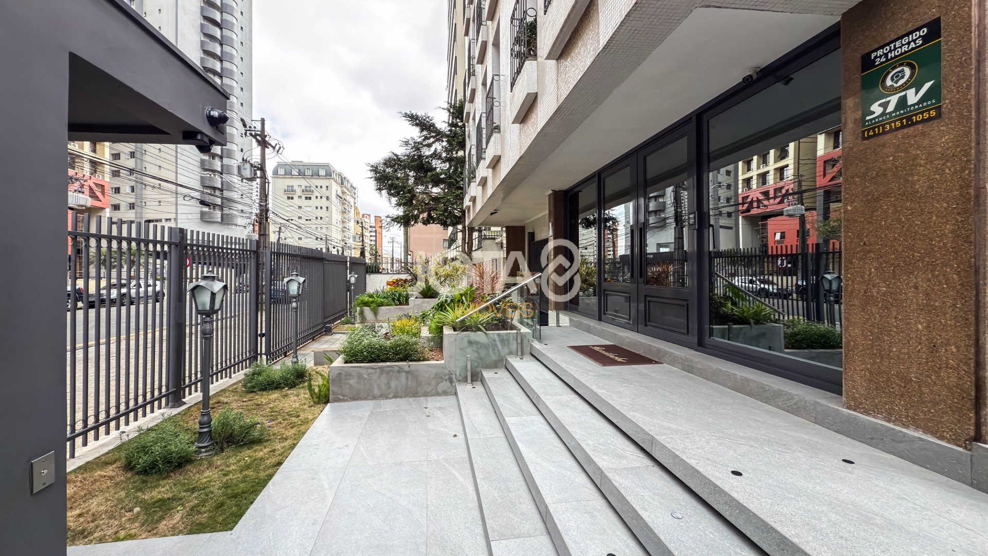 APARTAMENTO COM 4 QUARTOS E 1 SUITE NO BATEL