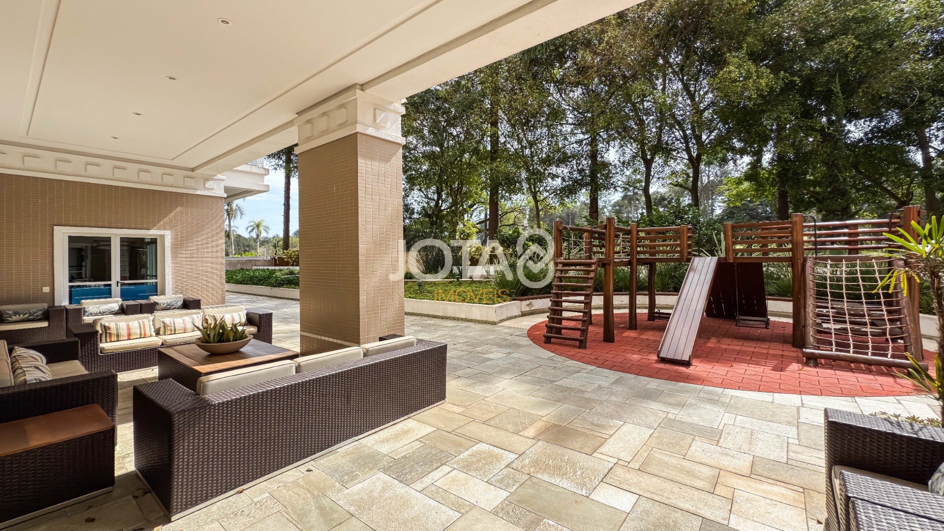 APARTAMENTO DE 4 QUARTOS AO COM VISTA PARA O CAMPO DE GOLF DO GRACIOSA