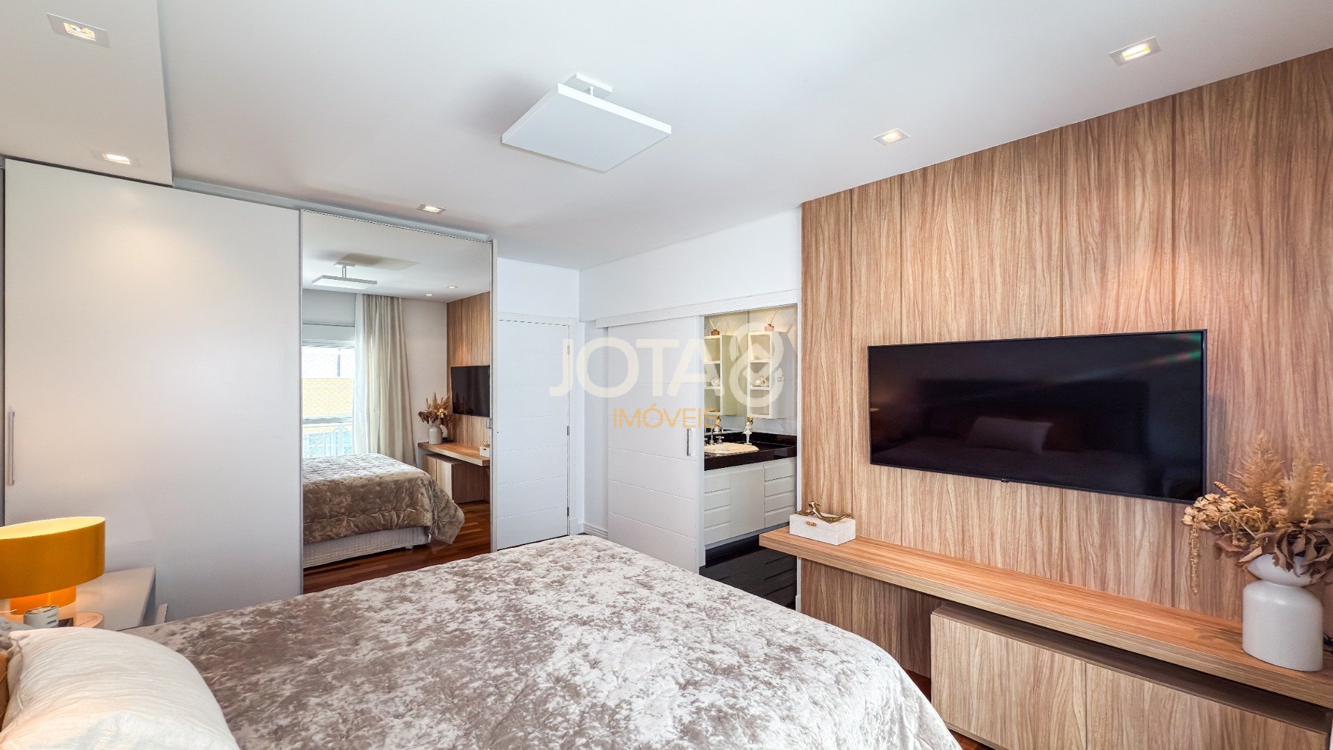 APARTAMENTO DE 4 QUARTOS AO COM VISTA PARA O CAMPO DE GOLF DO GRACIOSA