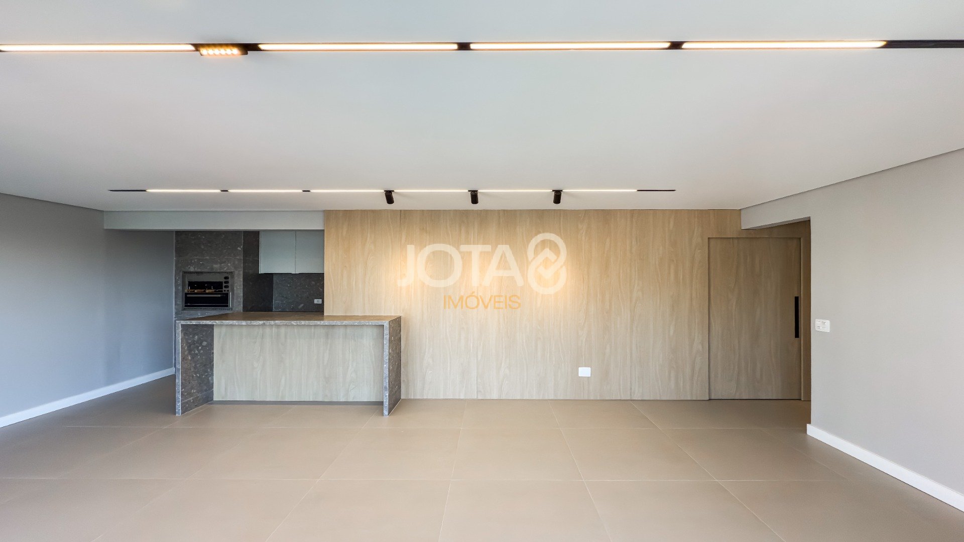 APARTAMENTO COM 3 DORMITÓRIOS NO BATEL