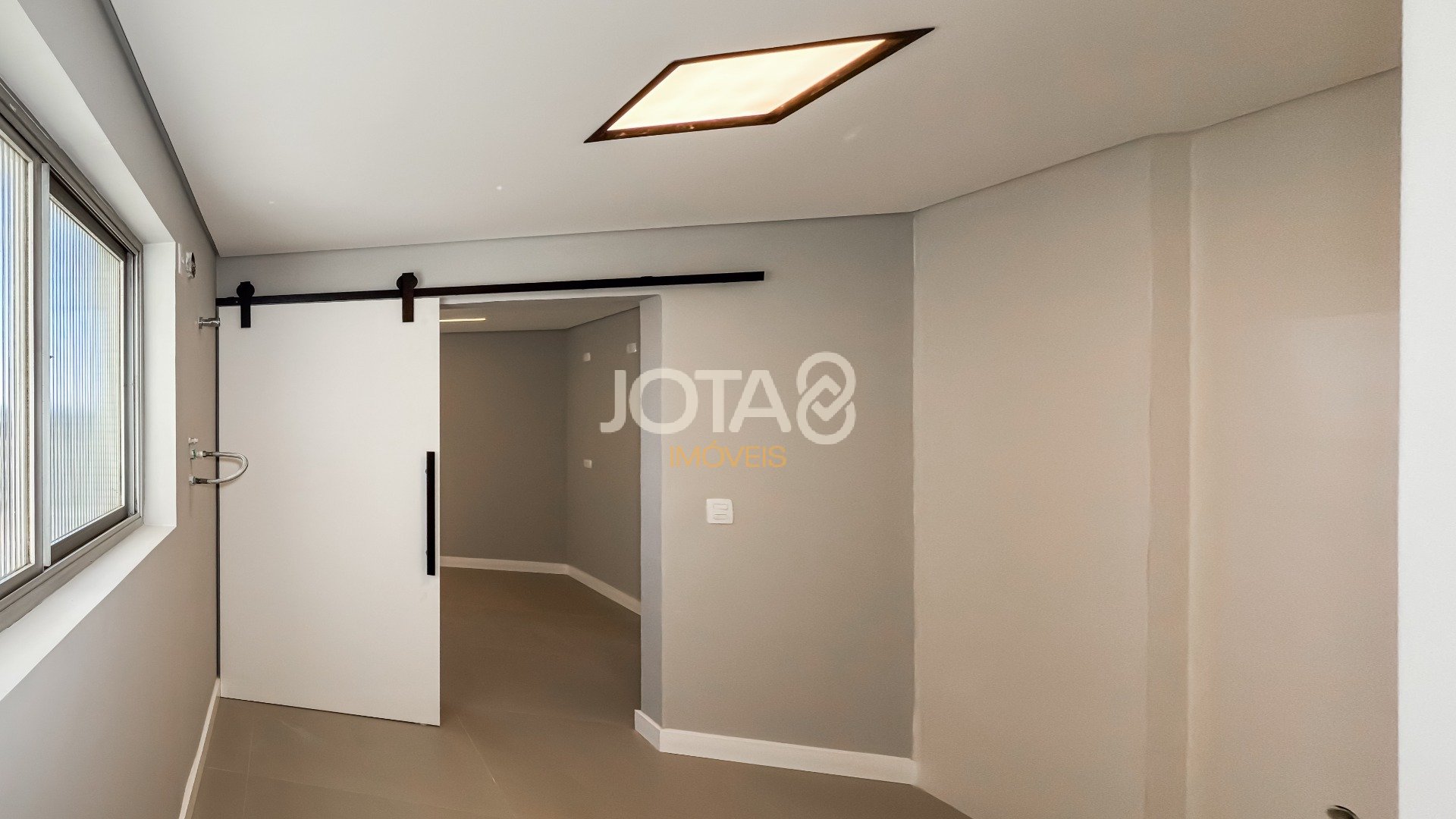 APARTAMENTO COM 3 DORMITÓRIOS NO BATEL